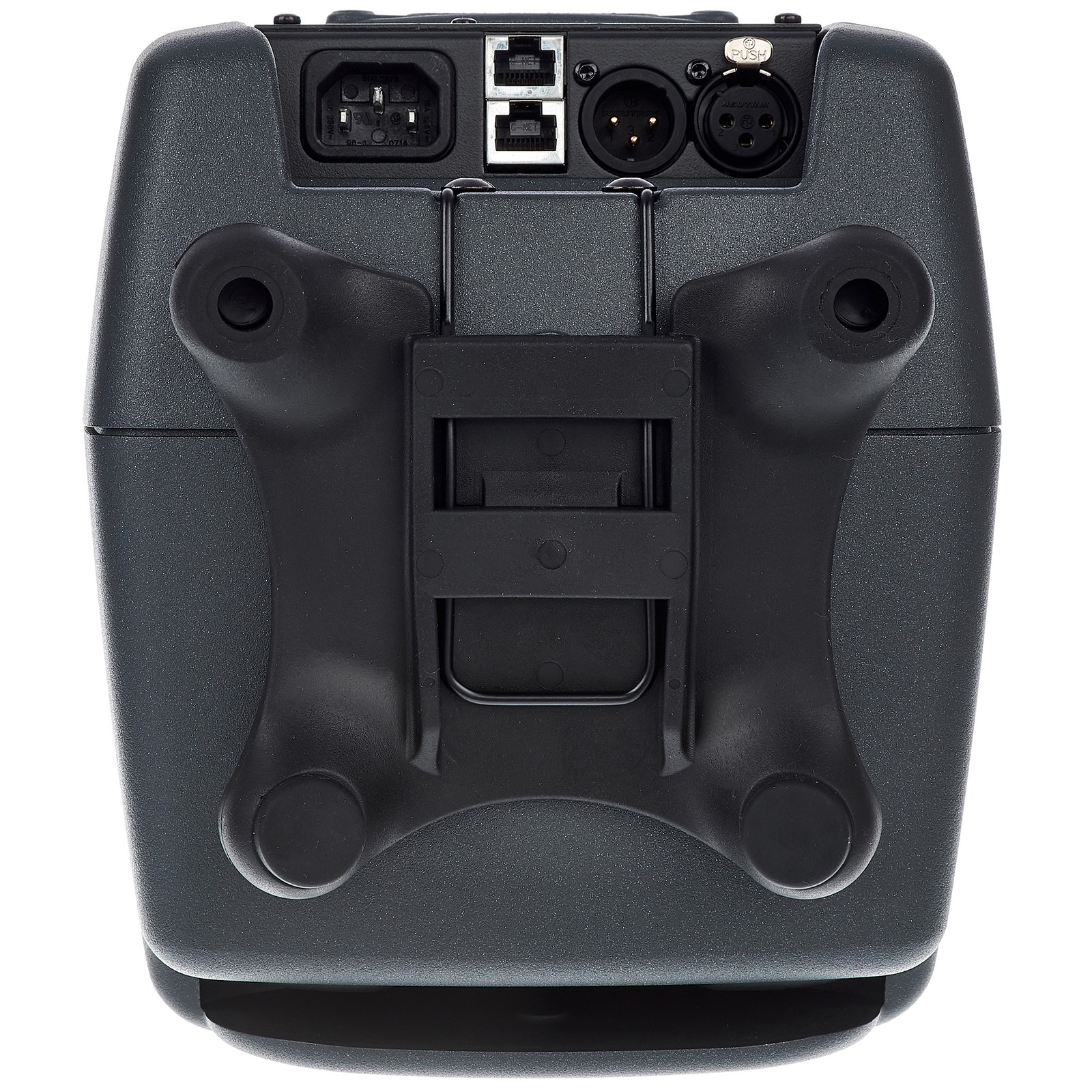 Partie inférieure de la Genelec 8331 AP