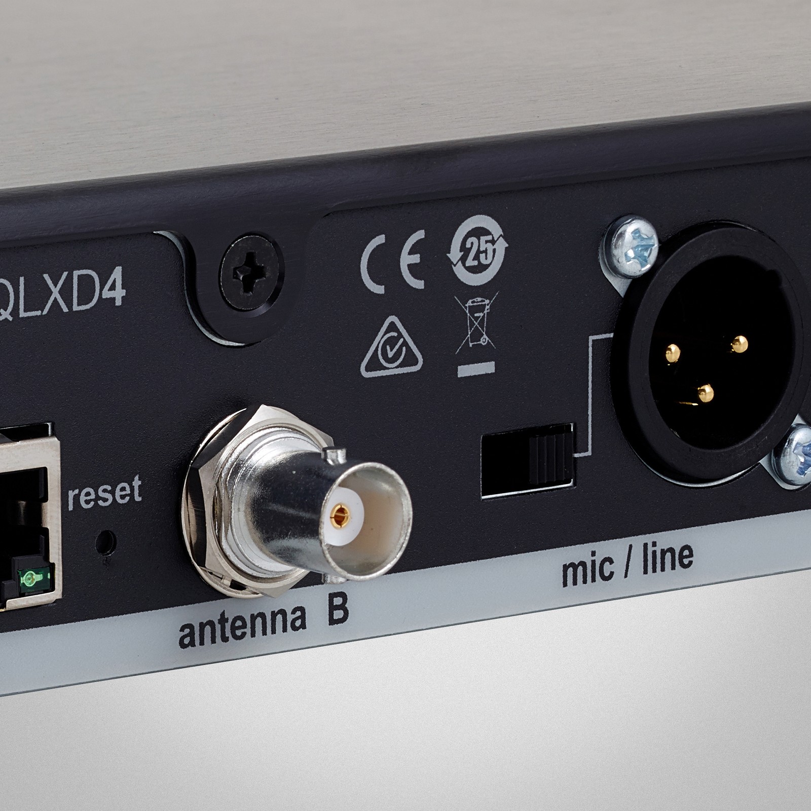 Shure QLXD4 K51, Digitaler UHF Empfänger