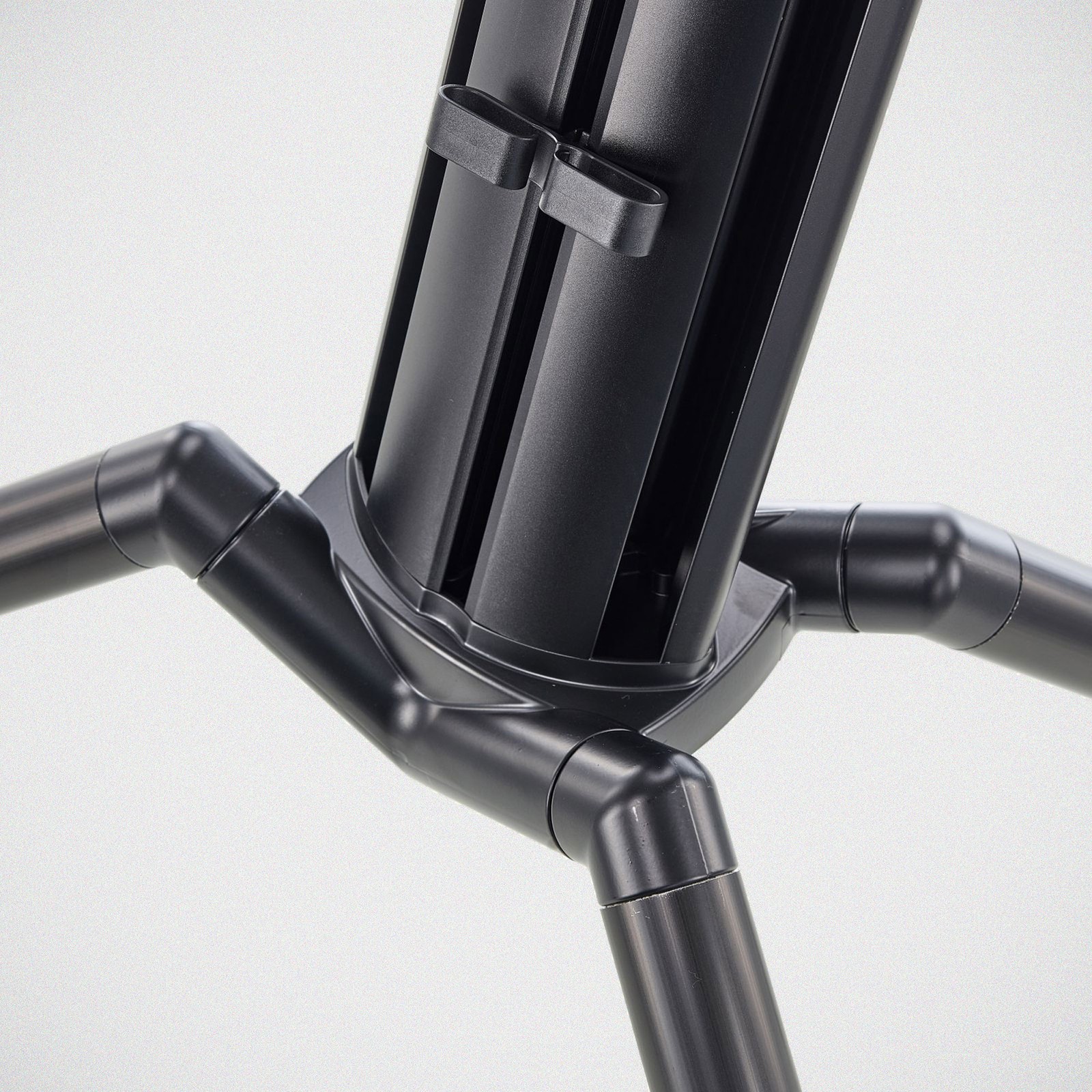 Fußkonstruktion des K&M 18860 Spider Pro Keyboardständers