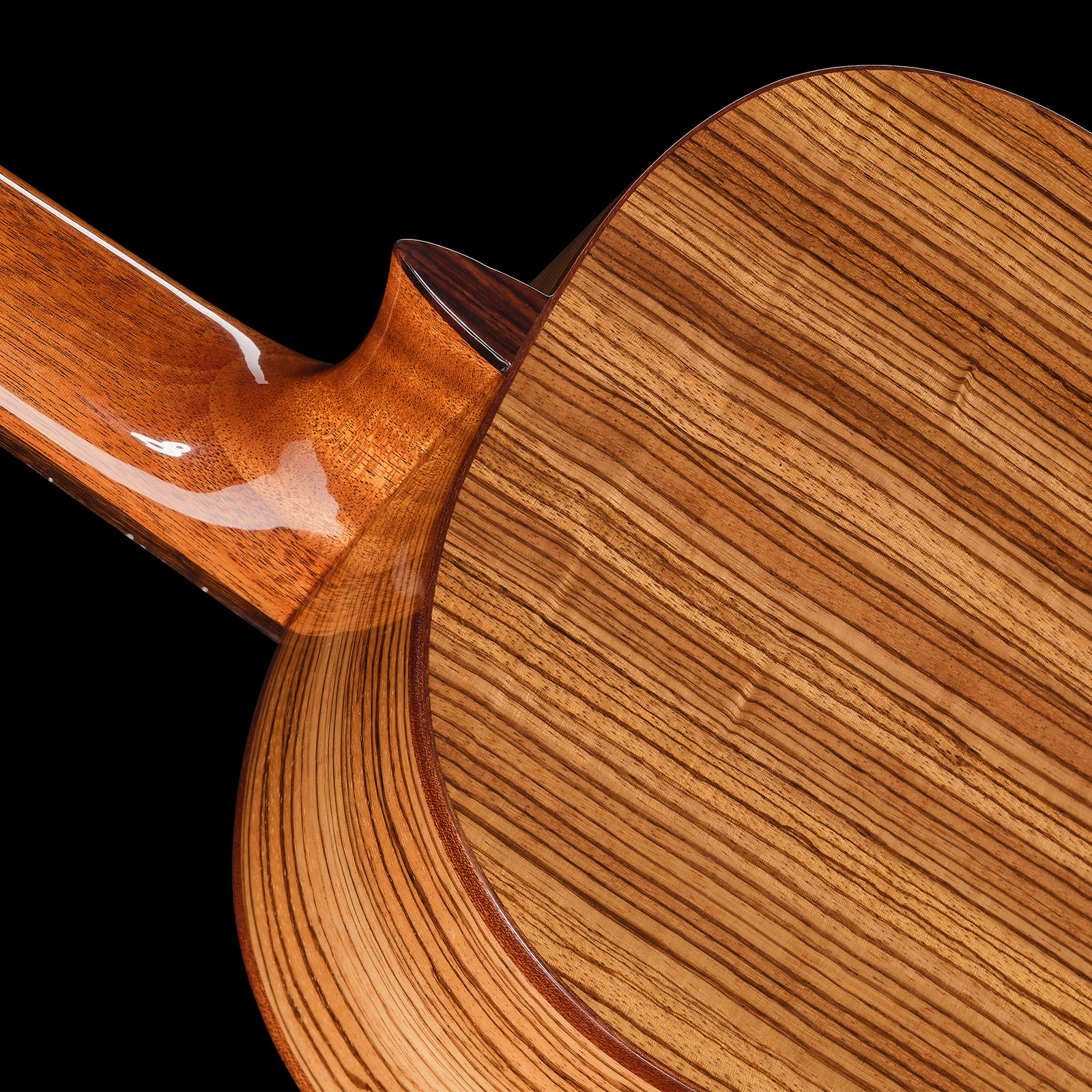 Zebrano Korpus auf der Rückseite der Manuel Rodriguez Academia 40 S Z