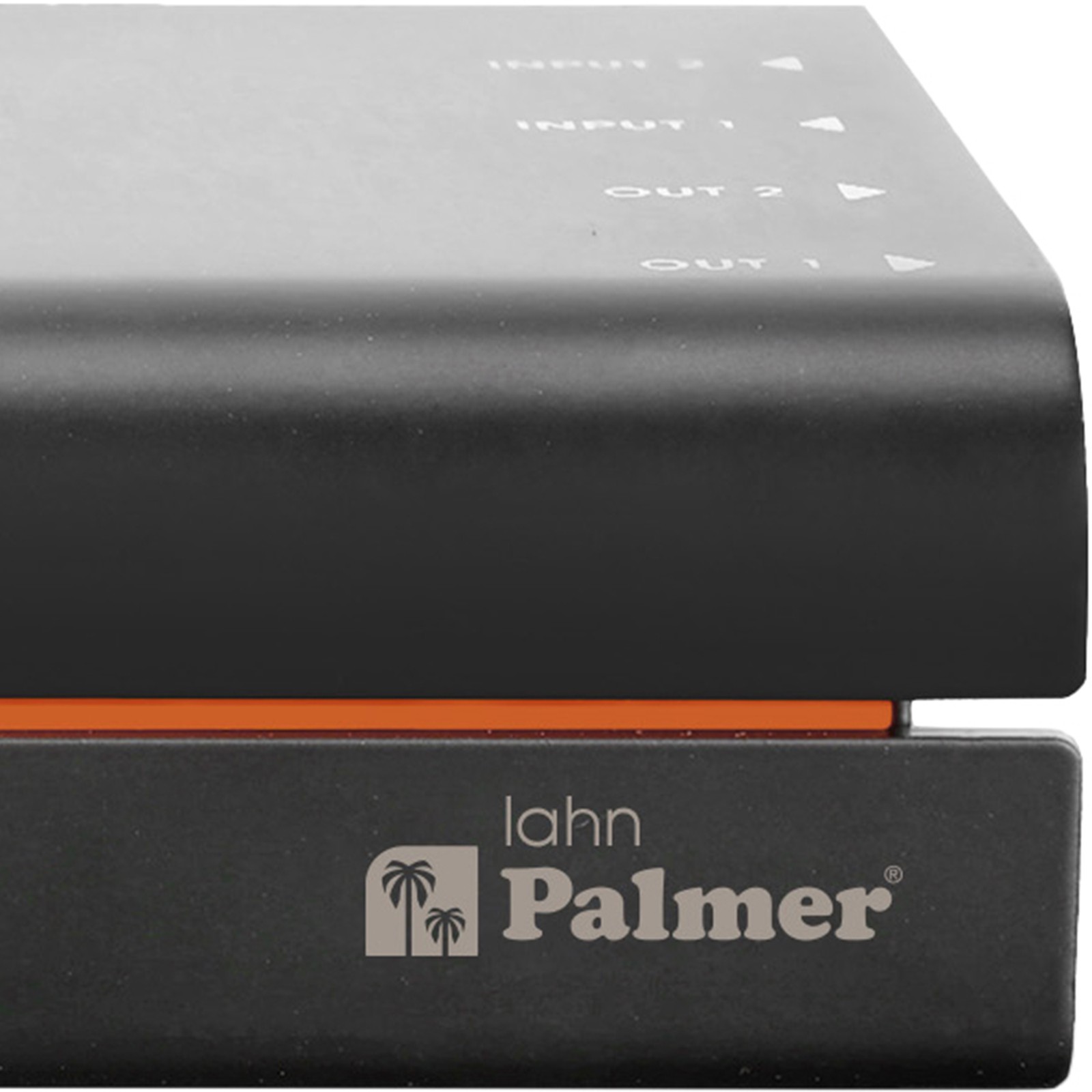 Palmer Logo auf dem 2 × 2 I/O Dante Interface