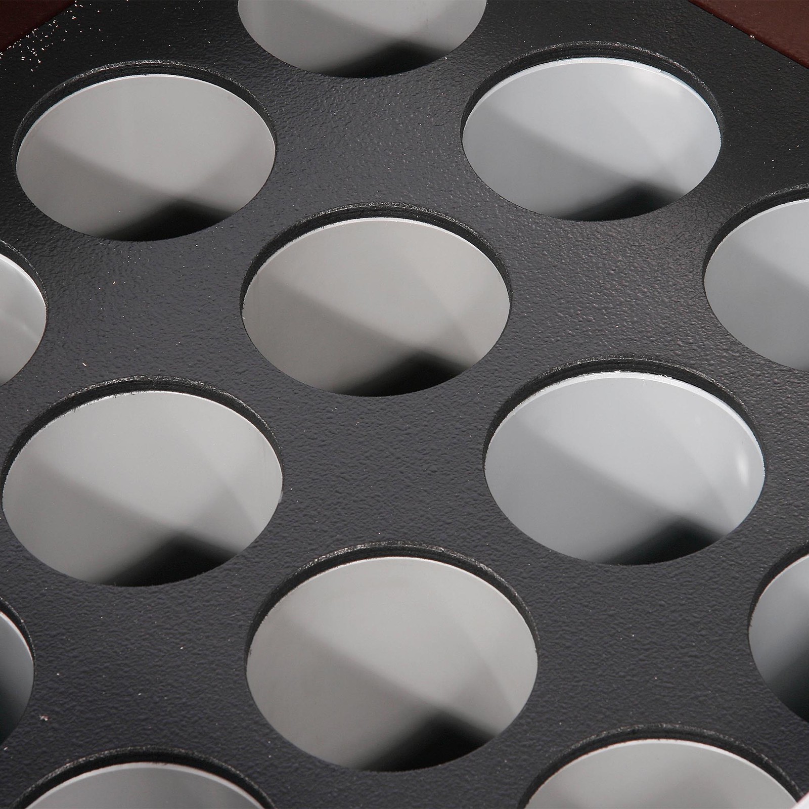 Thon Mikrofonstativ Koffer für 16 Mikros und Stative, Detail