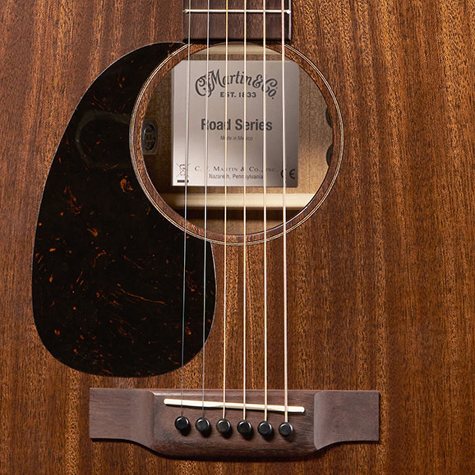 Martin Guitar D-10E Retro Sapele LH, Detail