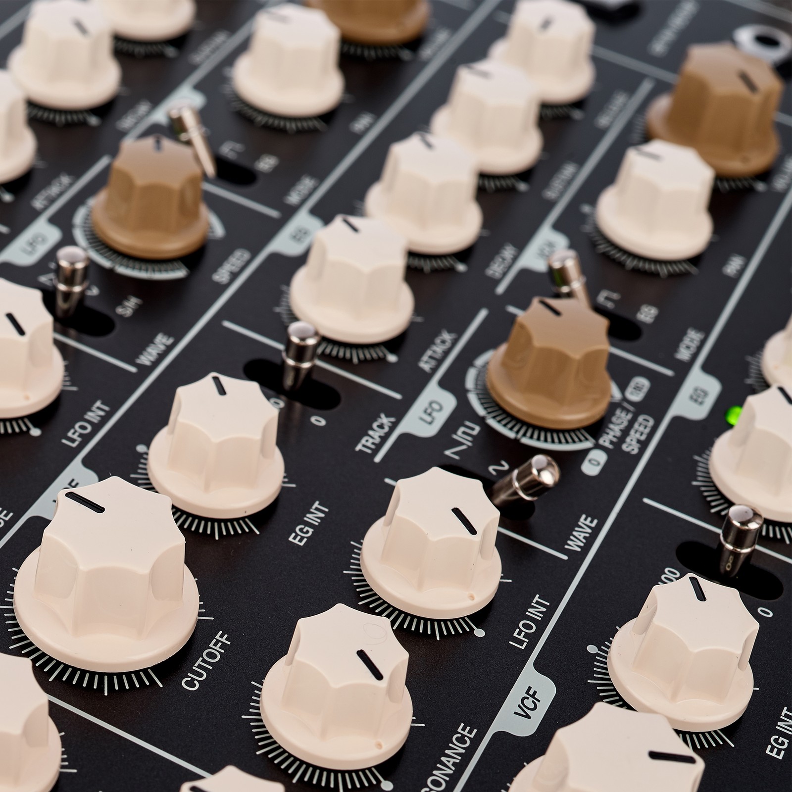 Vermona PERfourMER MkII, Detail