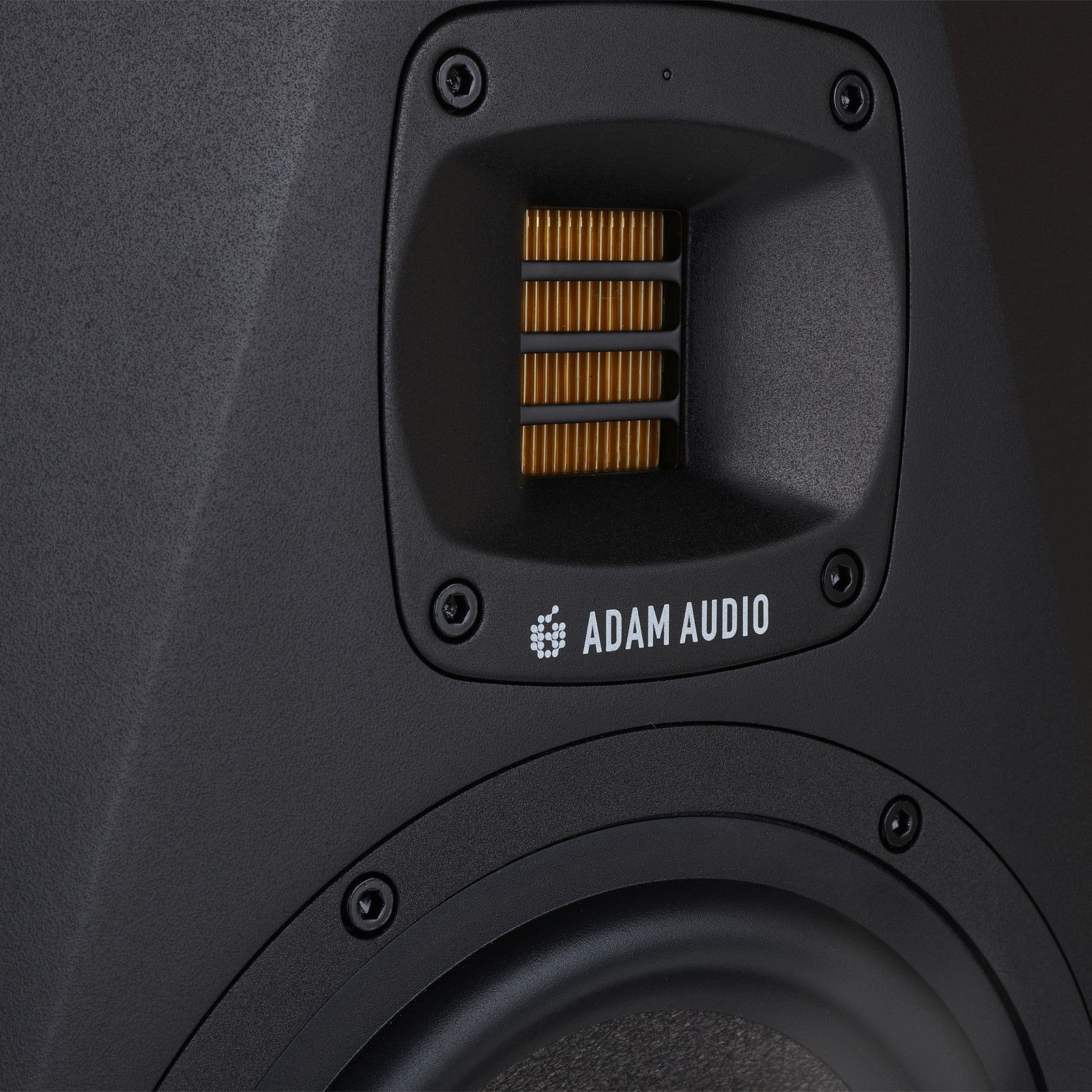 Aktiver 2-Wege Bassreflex Nahfeldmonitor