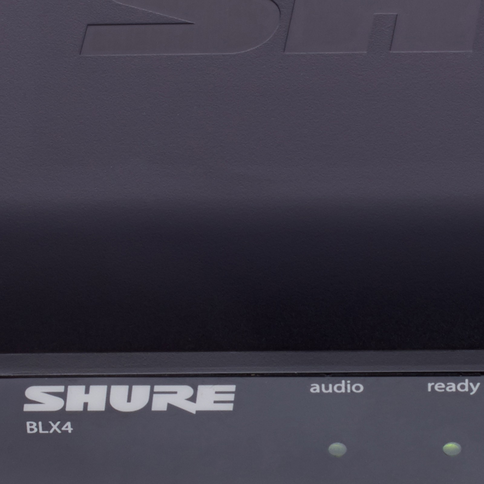 Shure BLX14/CVL M17, Logo auf UHF Wireless-System