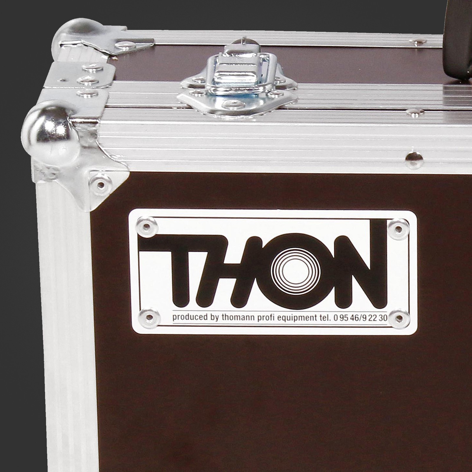 Thon Briefcase, Logo