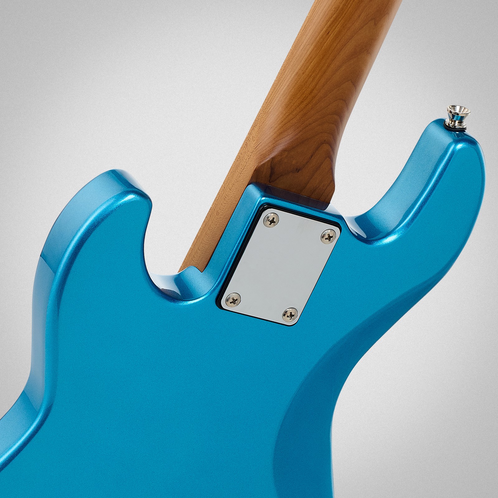 Flight Mini JB Bass Blue, Korpus aus gerösteter Pappel