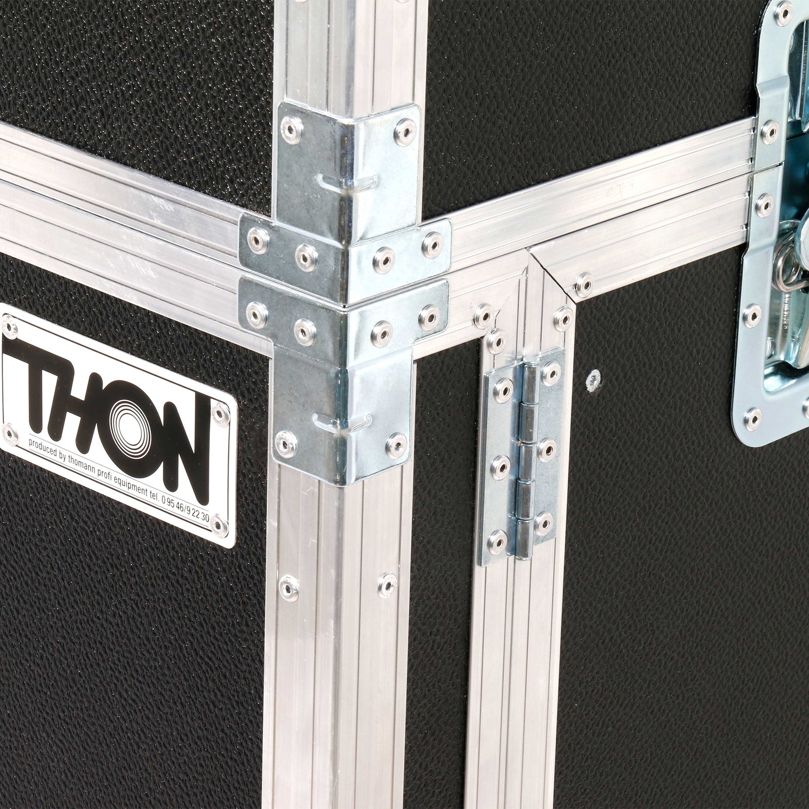Thon Premium Flip-Case Wing, Detail des Mischpultcase