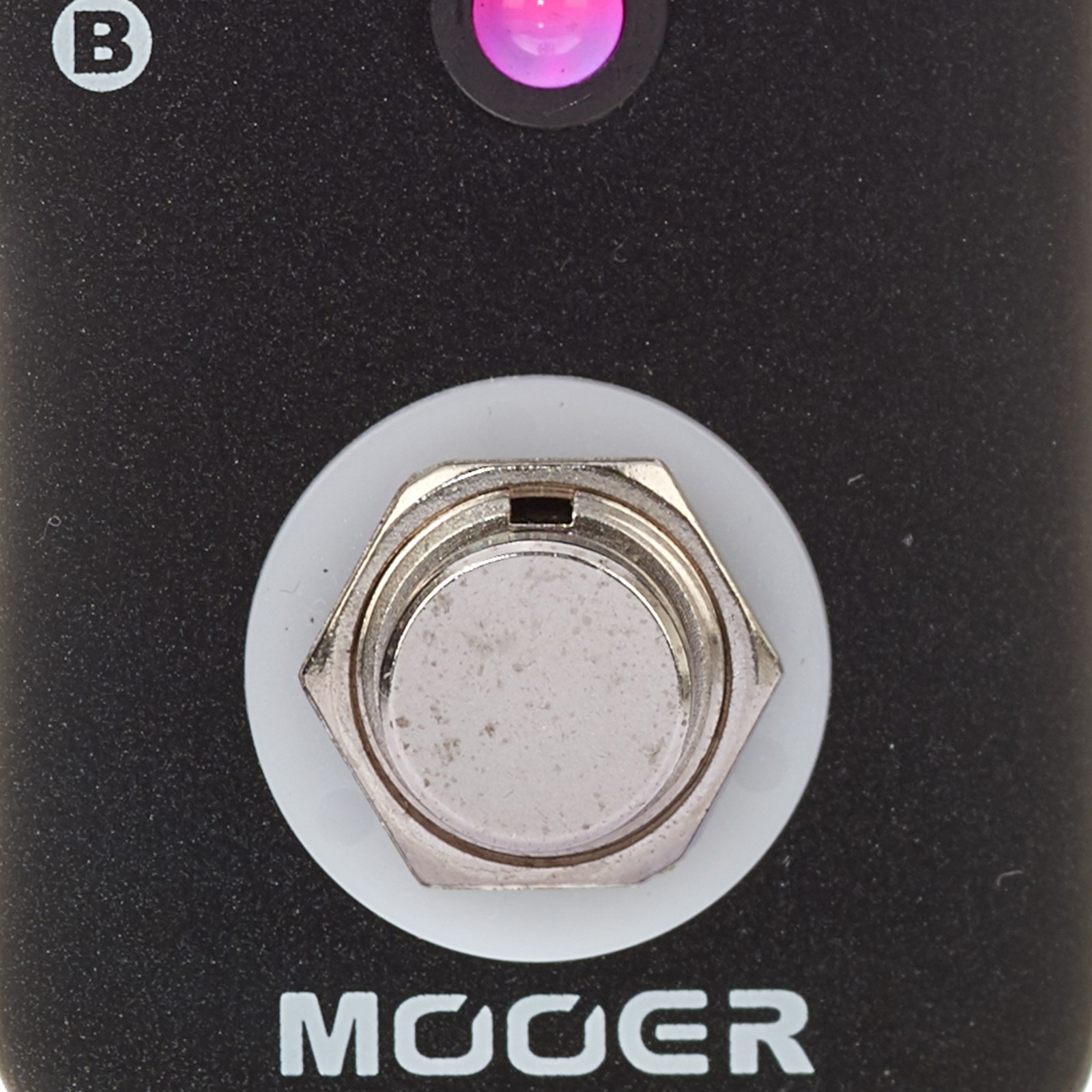 Logo auf Mooer Micro ABY Box MKII