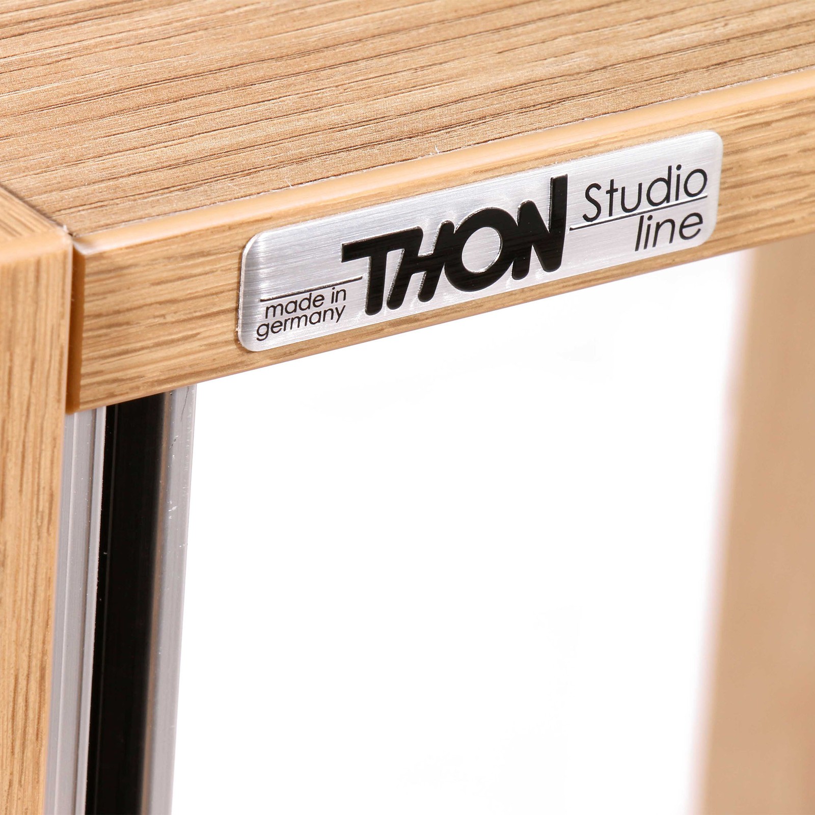 Thon Studio Rack 14U 50 oak, 19" 14 HE Studio Rack, Logo