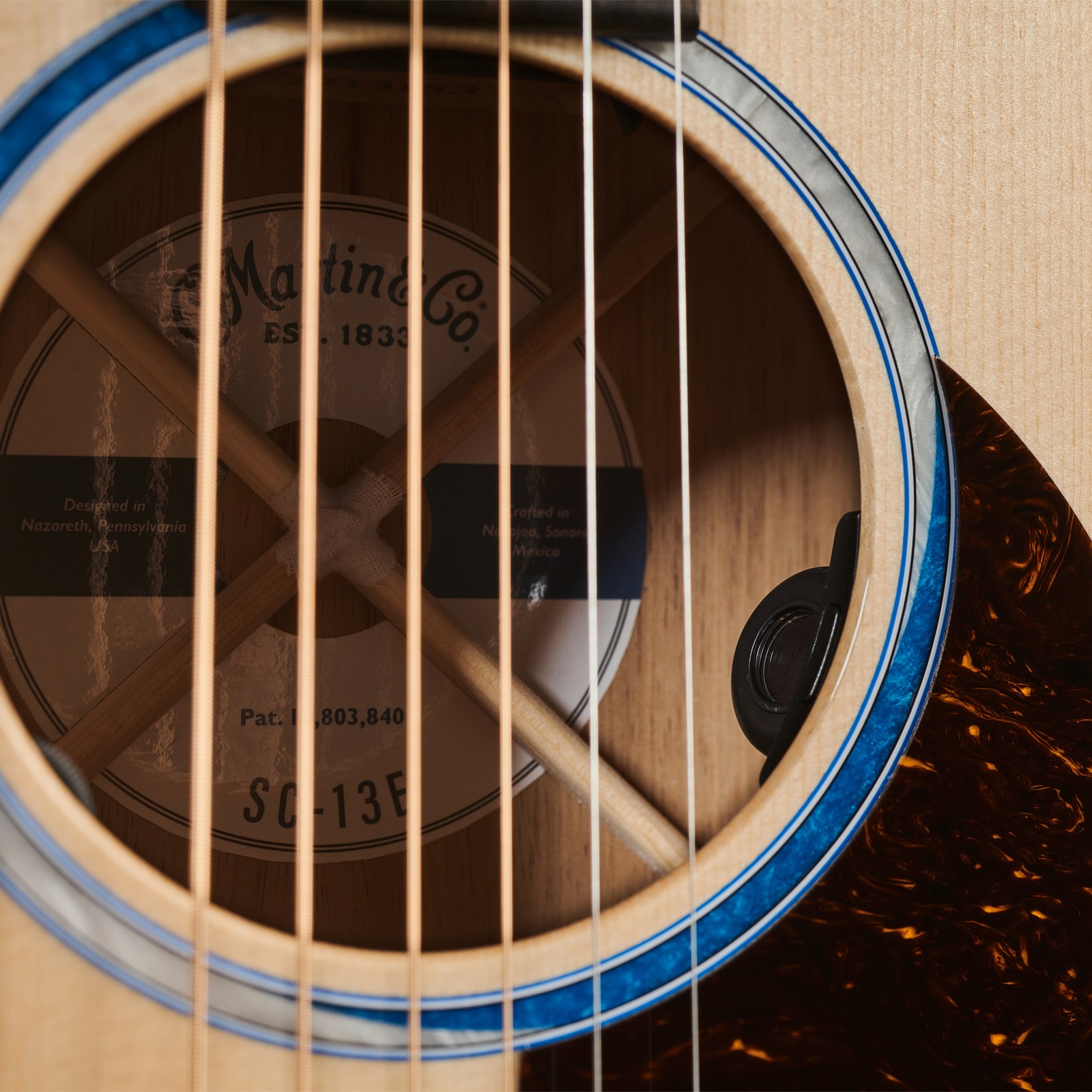 Martin Guitars SC-13E Koa Schallloch