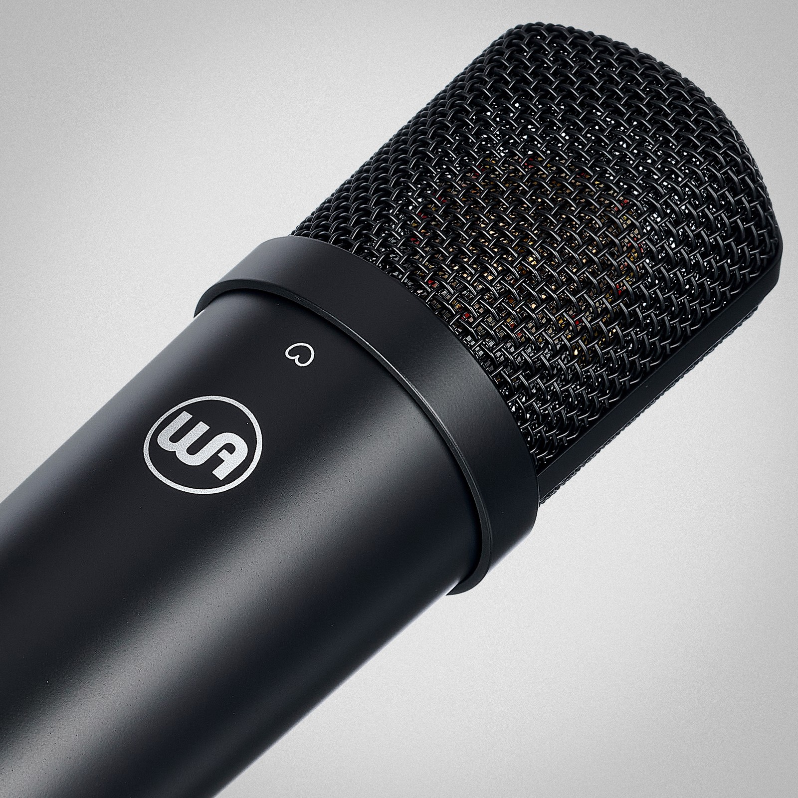 Detail des Großmembran-Kondensatormikrofon, Warm Audio WA-87jr SE Black