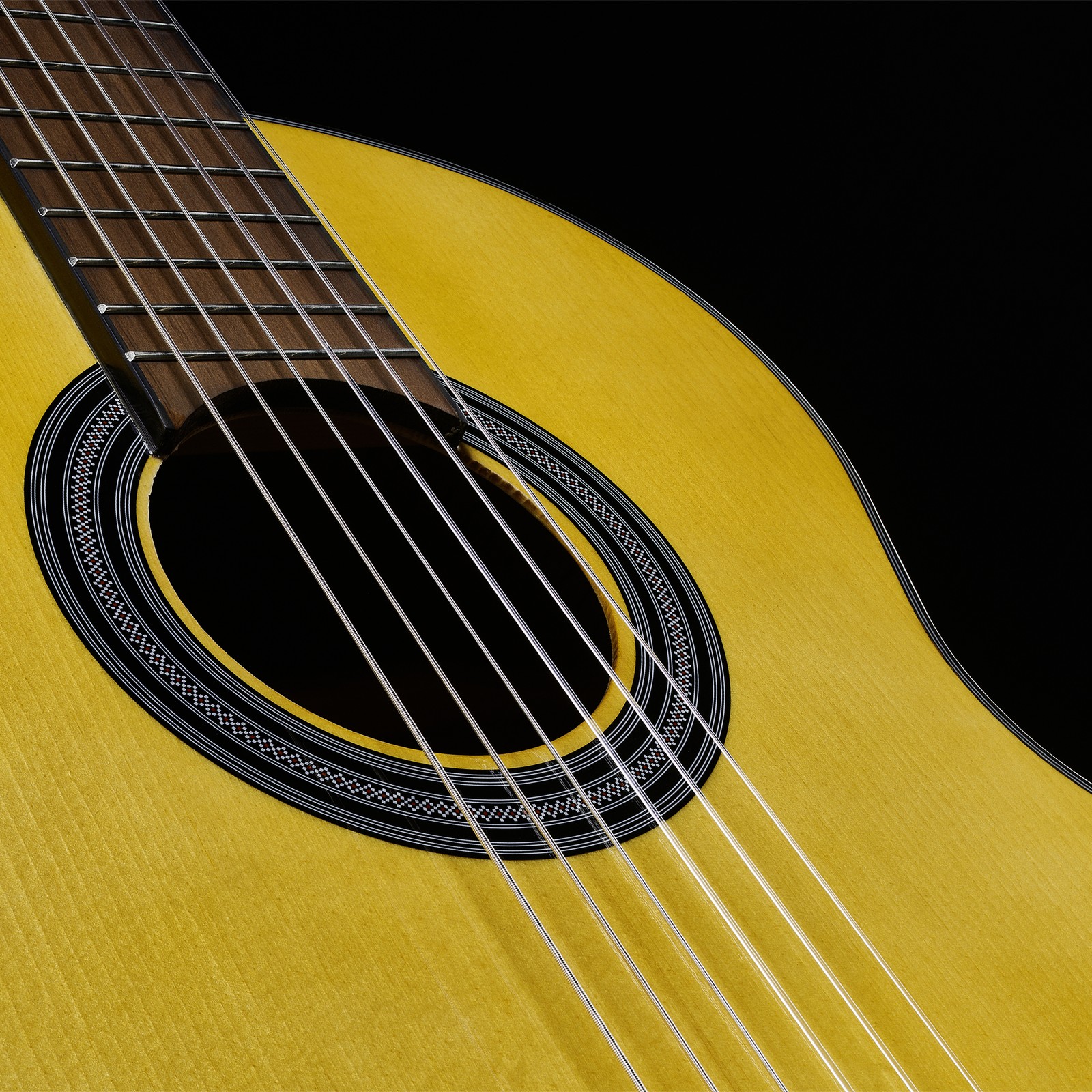 Gewa Student Solid Top Spruce 3/4 Detail