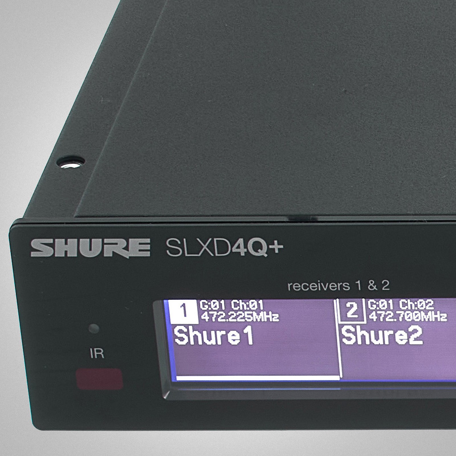 Logo auf dem Shure SLXD4QDAN+E K55, Digitaler 19" Dante Vierkanal-Empfänger