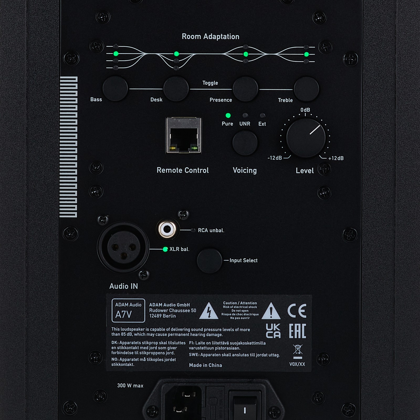Adam A7V, Rückseite