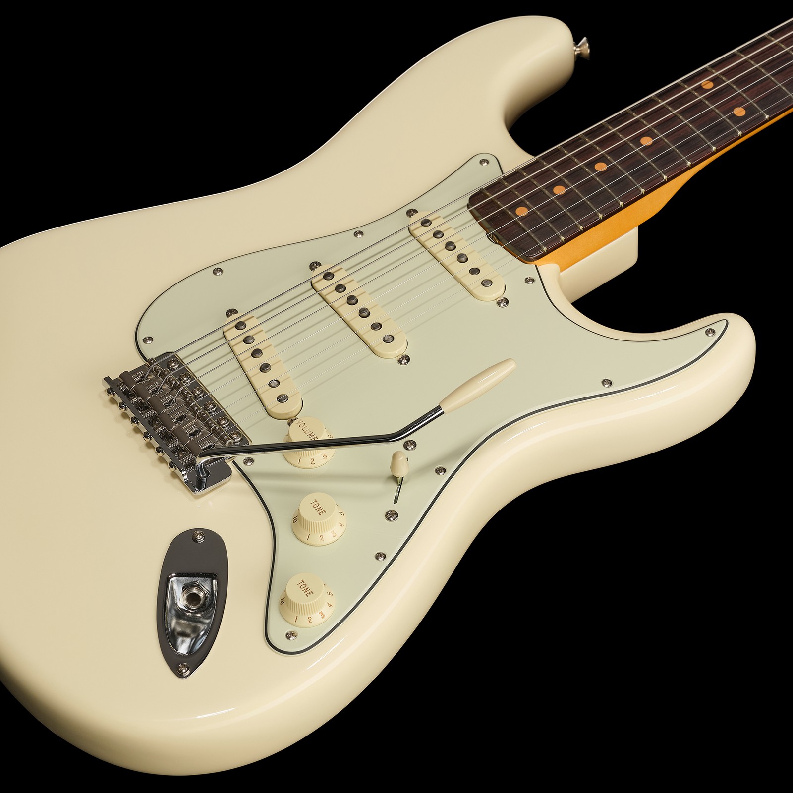 Fender E-Gitarre Stratocaster American Vintage II Olympic White Nahaufnahme Schlagbrett Tonabnehmer Tremolo