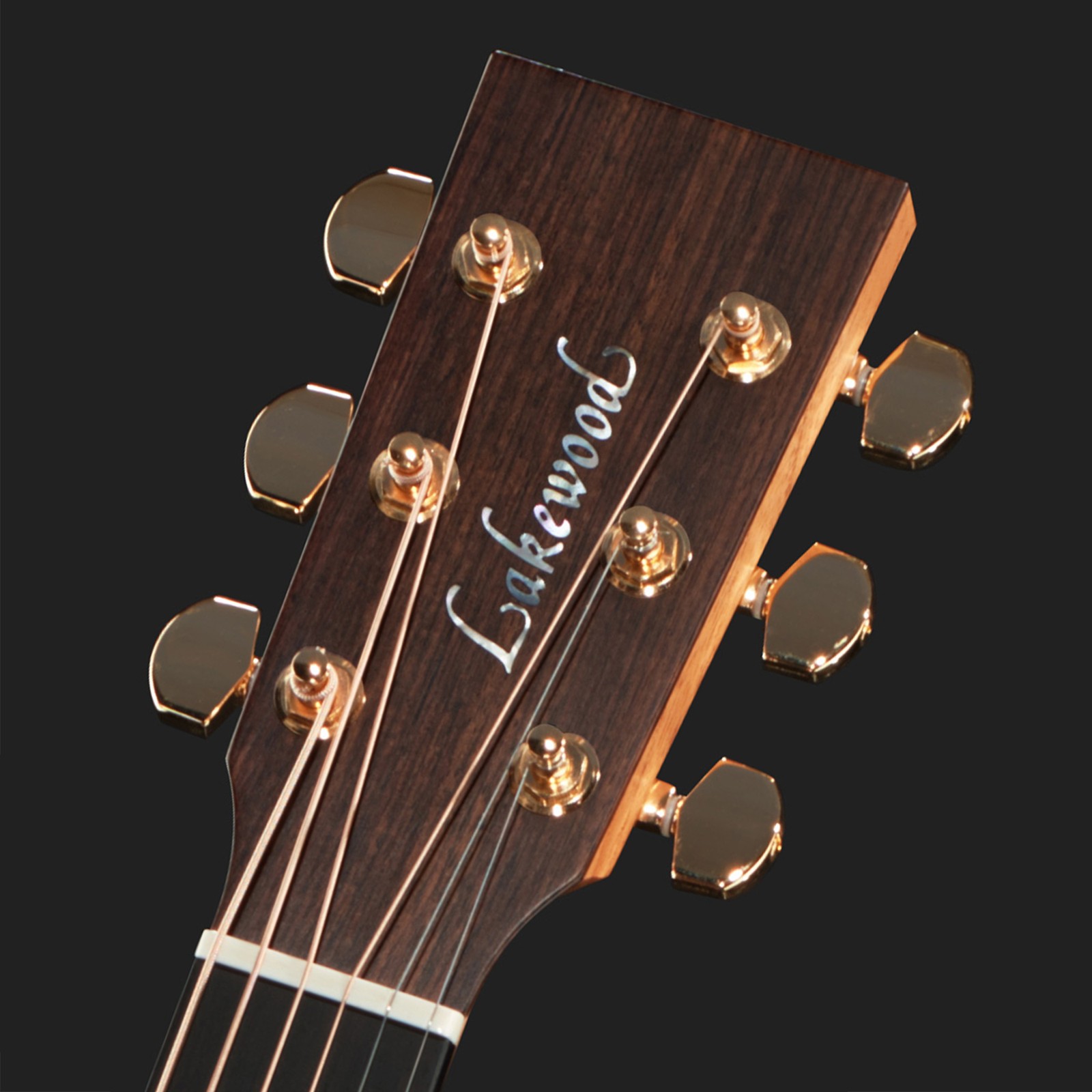 Lakewood D-32 CP Westerngitarre, Kopfplatte