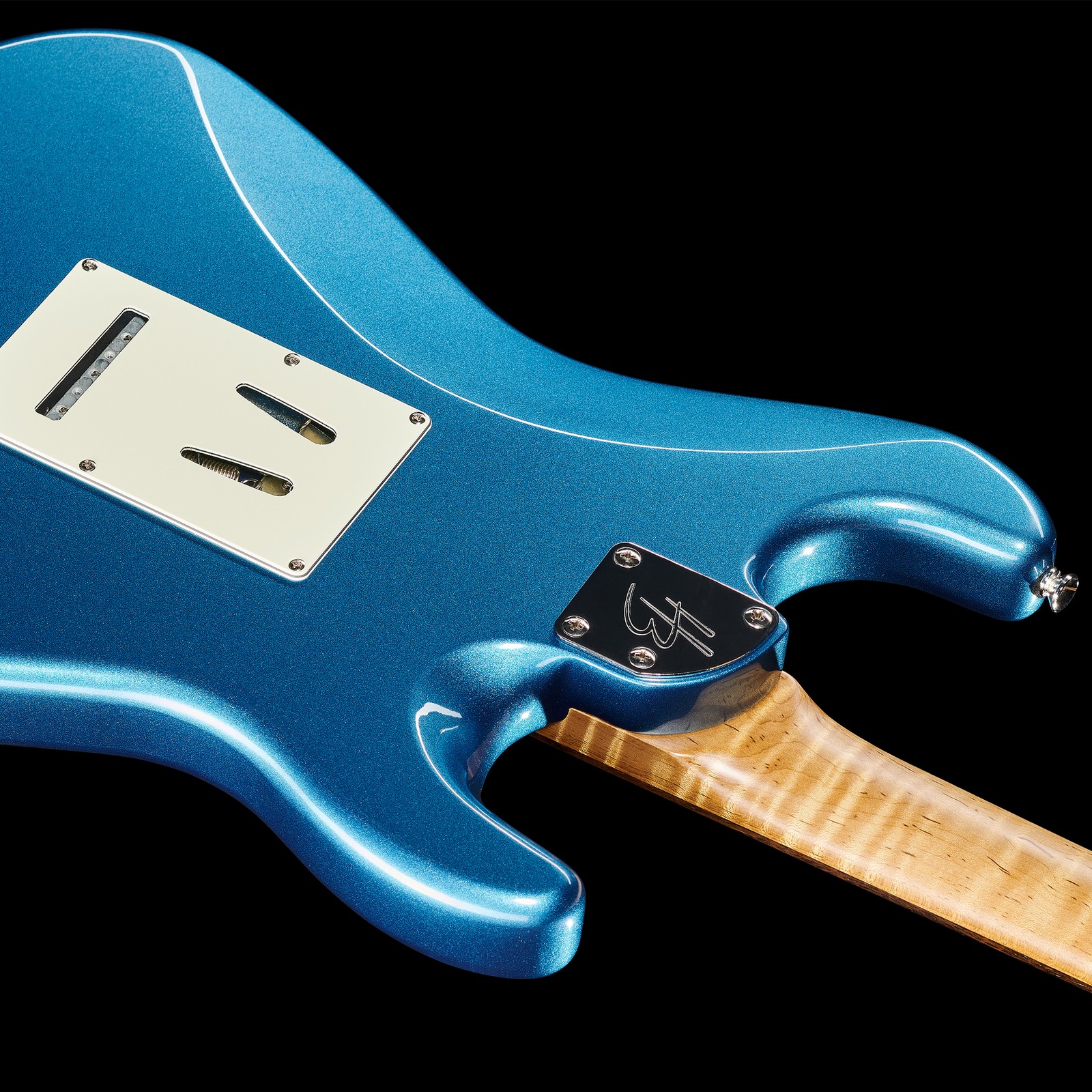 Geschraubter Hals auf der Rückseite der Harley Benton ST-Modern Plus HSS LH LPB