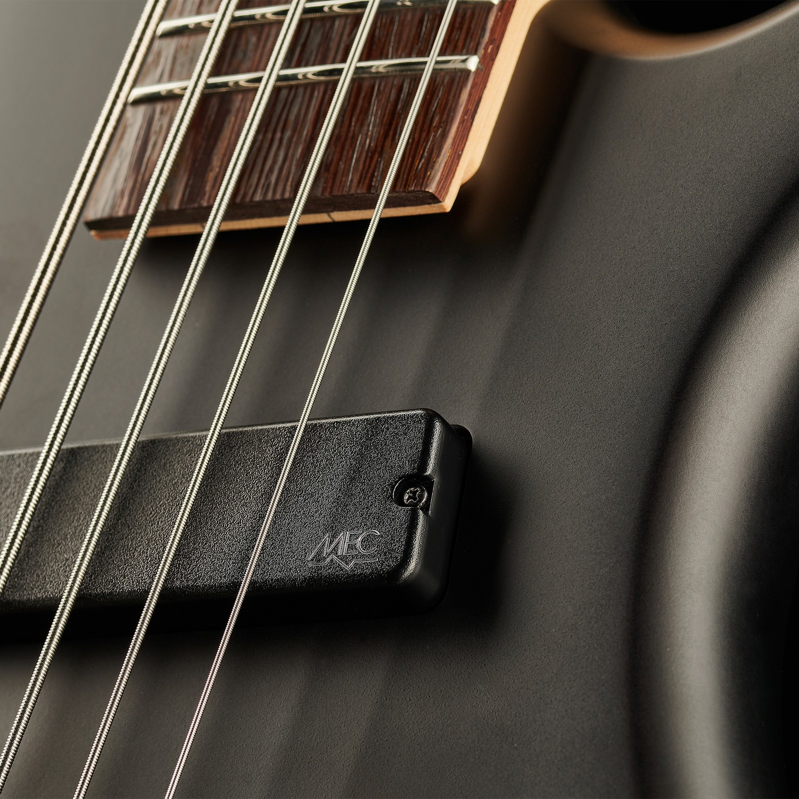 Warwick RB Corvette Multi 5 SBS, fanned-fret five-string bass, top