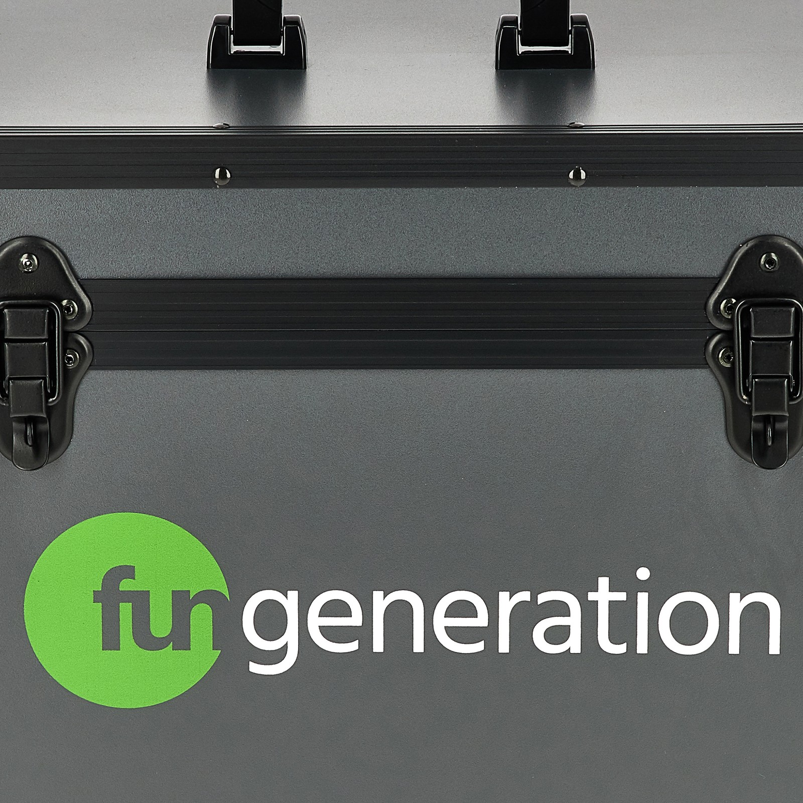 Logo auf dem Fun Generation Eco Wood Case 1