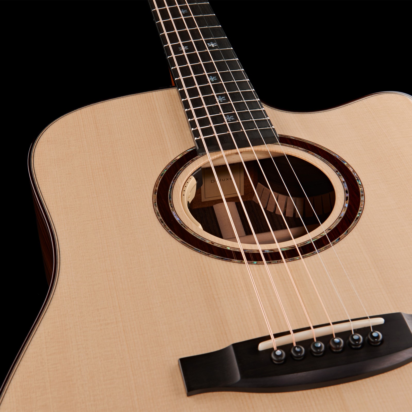 Lakewood D-32 CP, Westerngitarre mit Tonabnehmer, Korpus