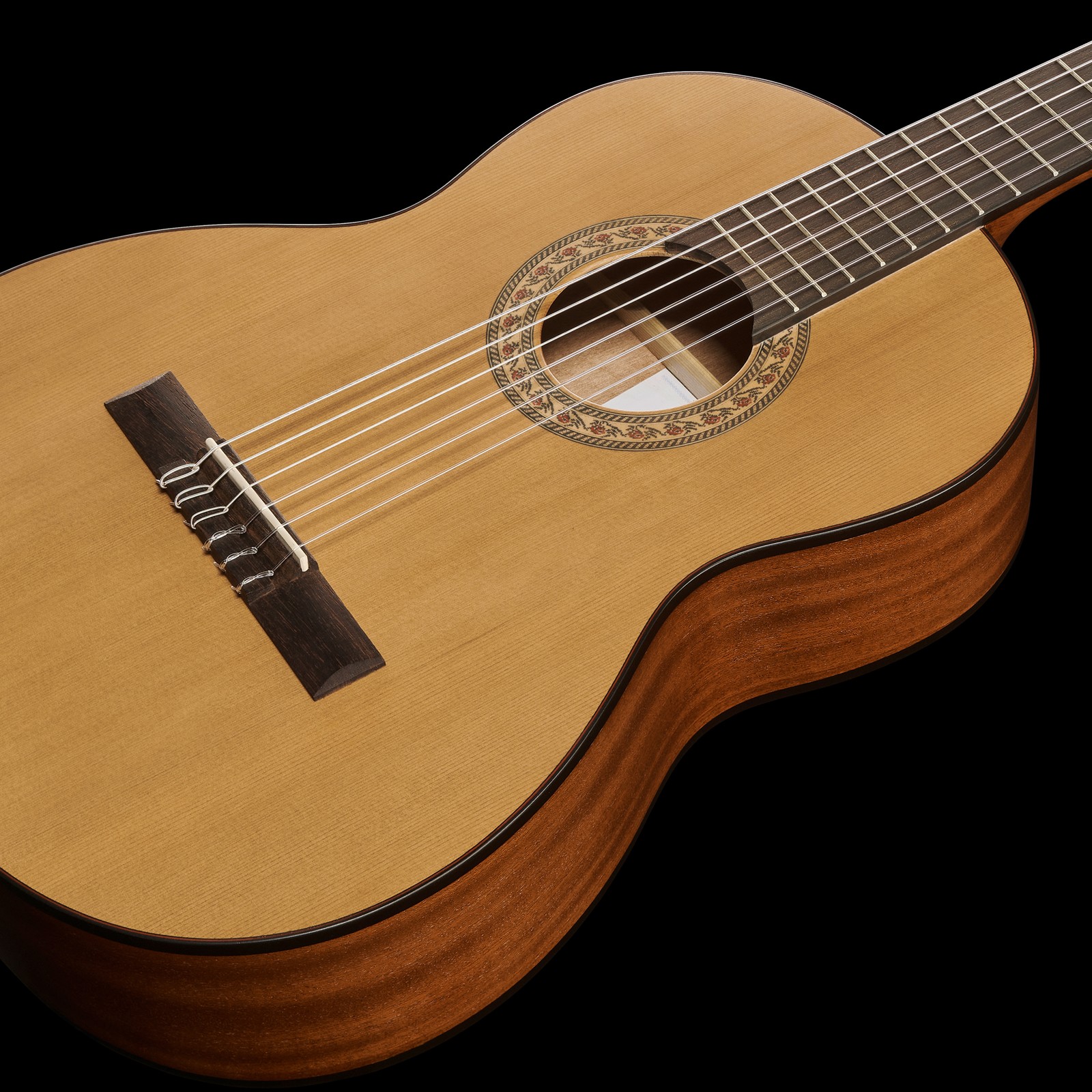 Caballero by Manuel Rodriguez Principio CA-CM 3/4, massive Zerderndecke