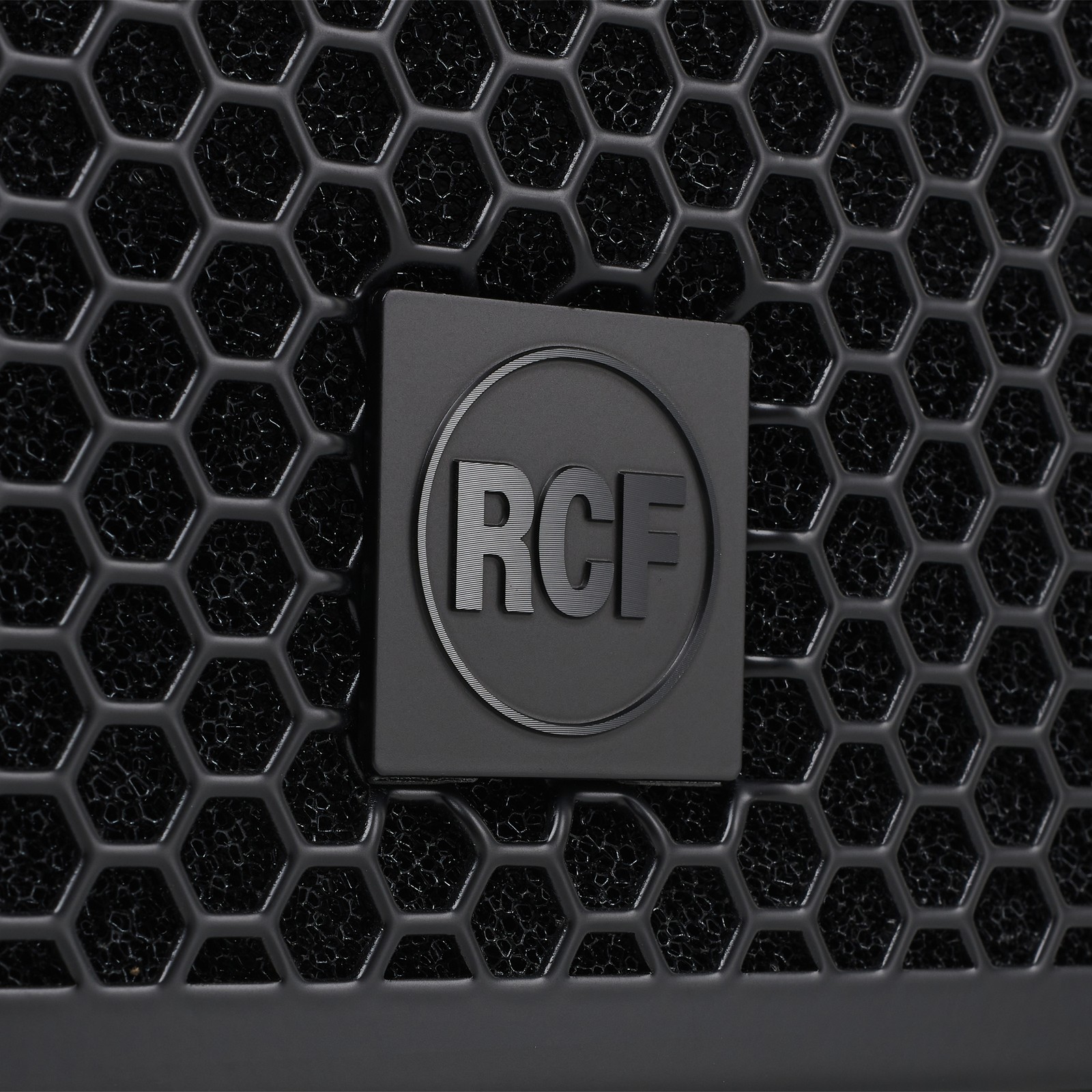 Aktiver Bassreflex-Subwoofer