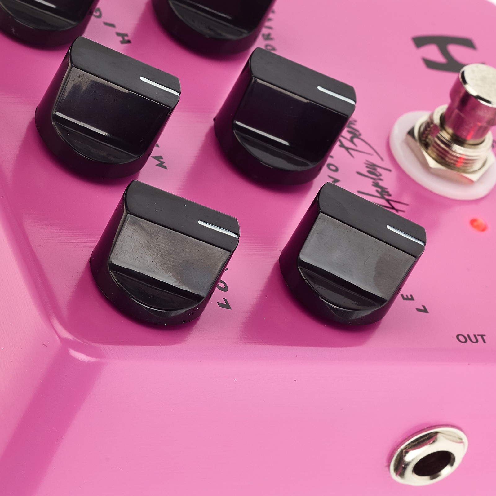 Harley Benton British TrueTone Effektpedal, von der Seite