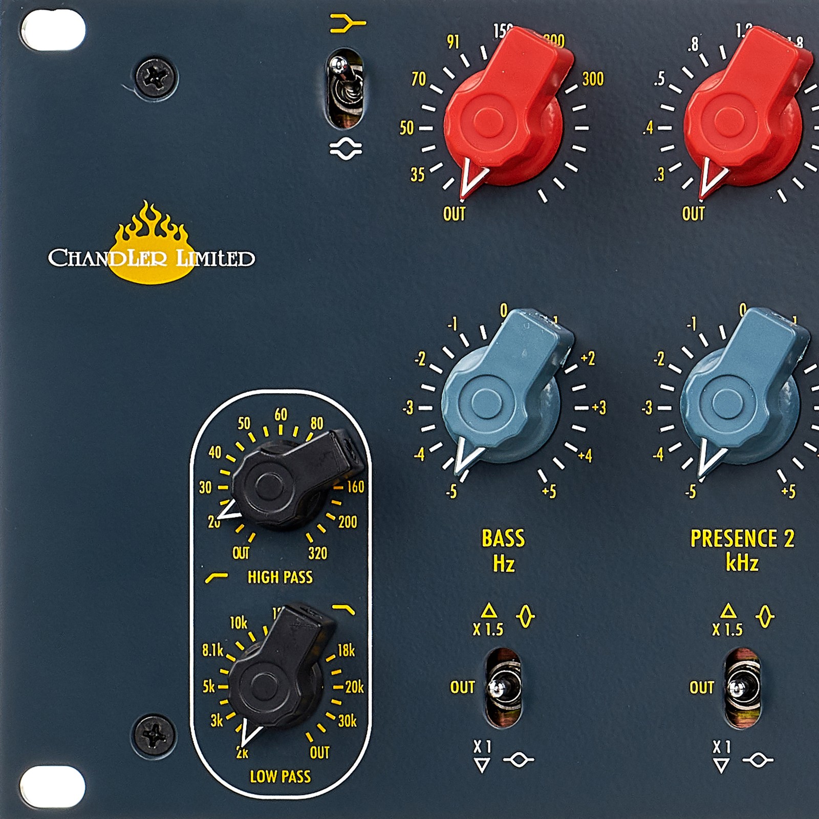 Logo auf der Vorderseite des Chandler Limited EMI TG 12345 Curve Bender