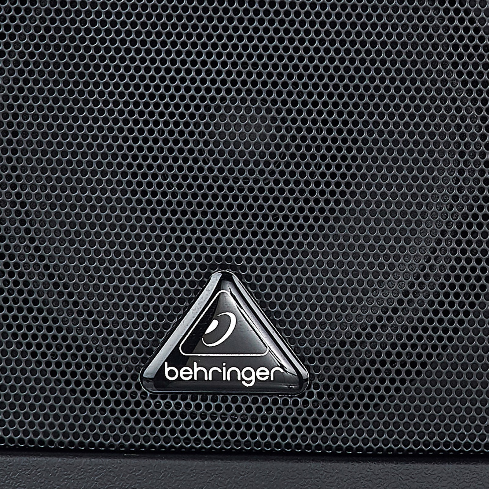 Behringer B105D, Logo