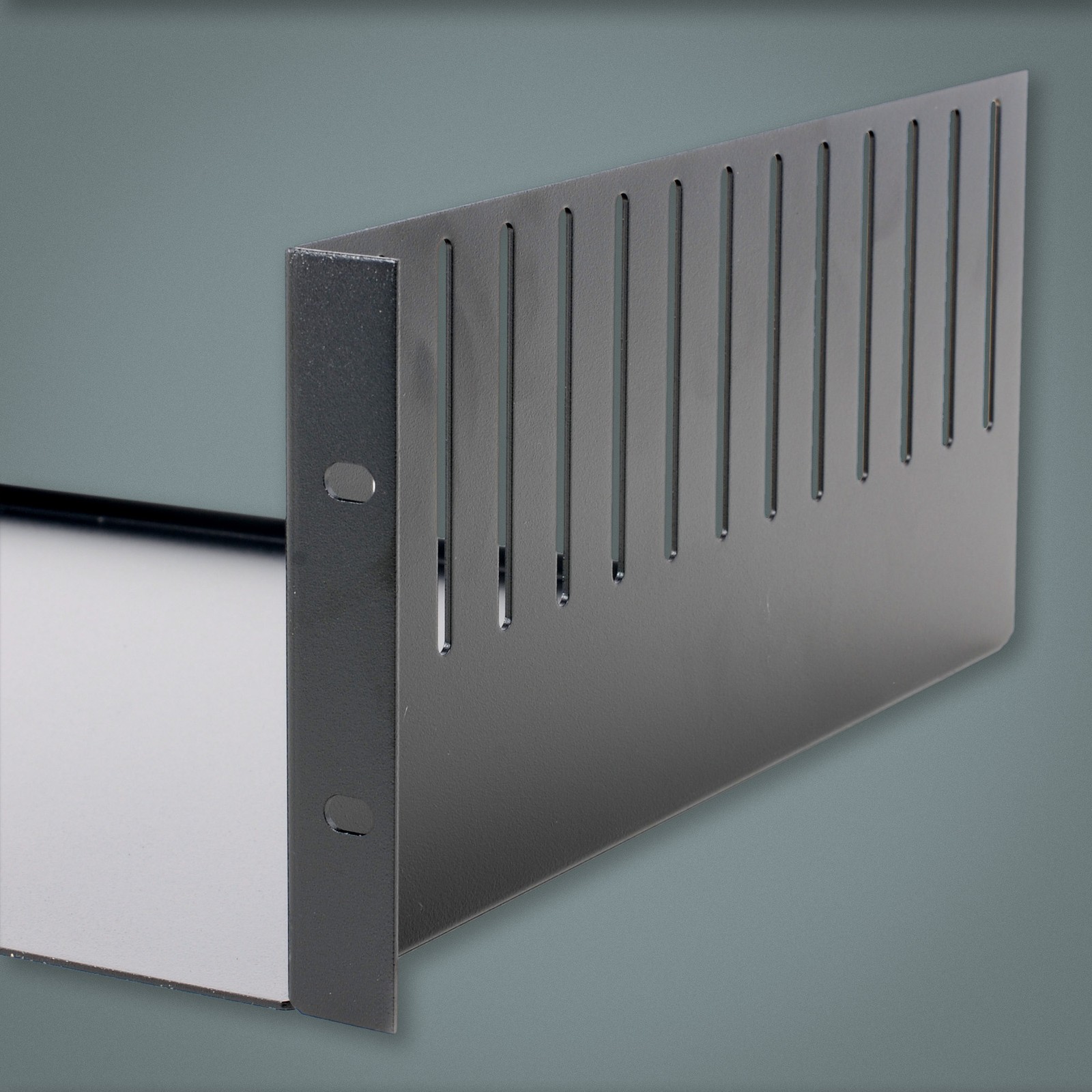 Thon Rackwanne 3HE 30, Detail