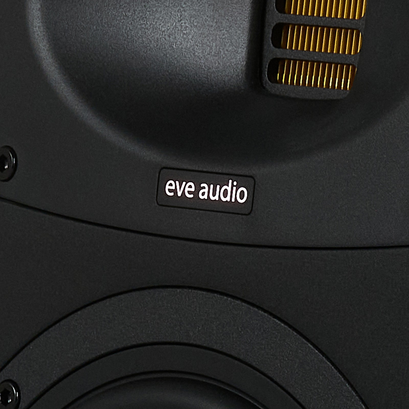 Logo auf dem EVE Audio EXO 25 Lautsprecher