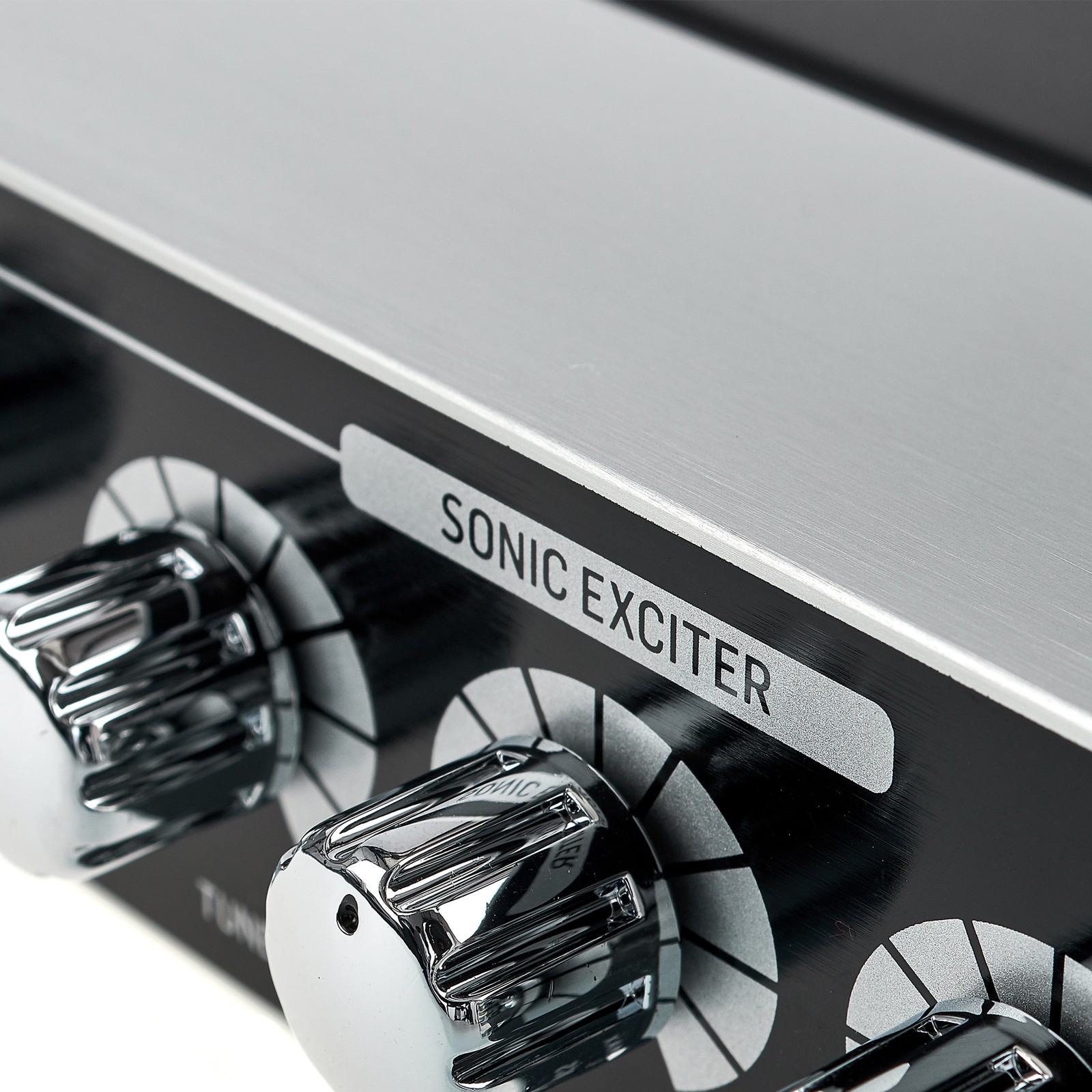 Detail des Behringer SX3040 V2 Bass-Prozessors