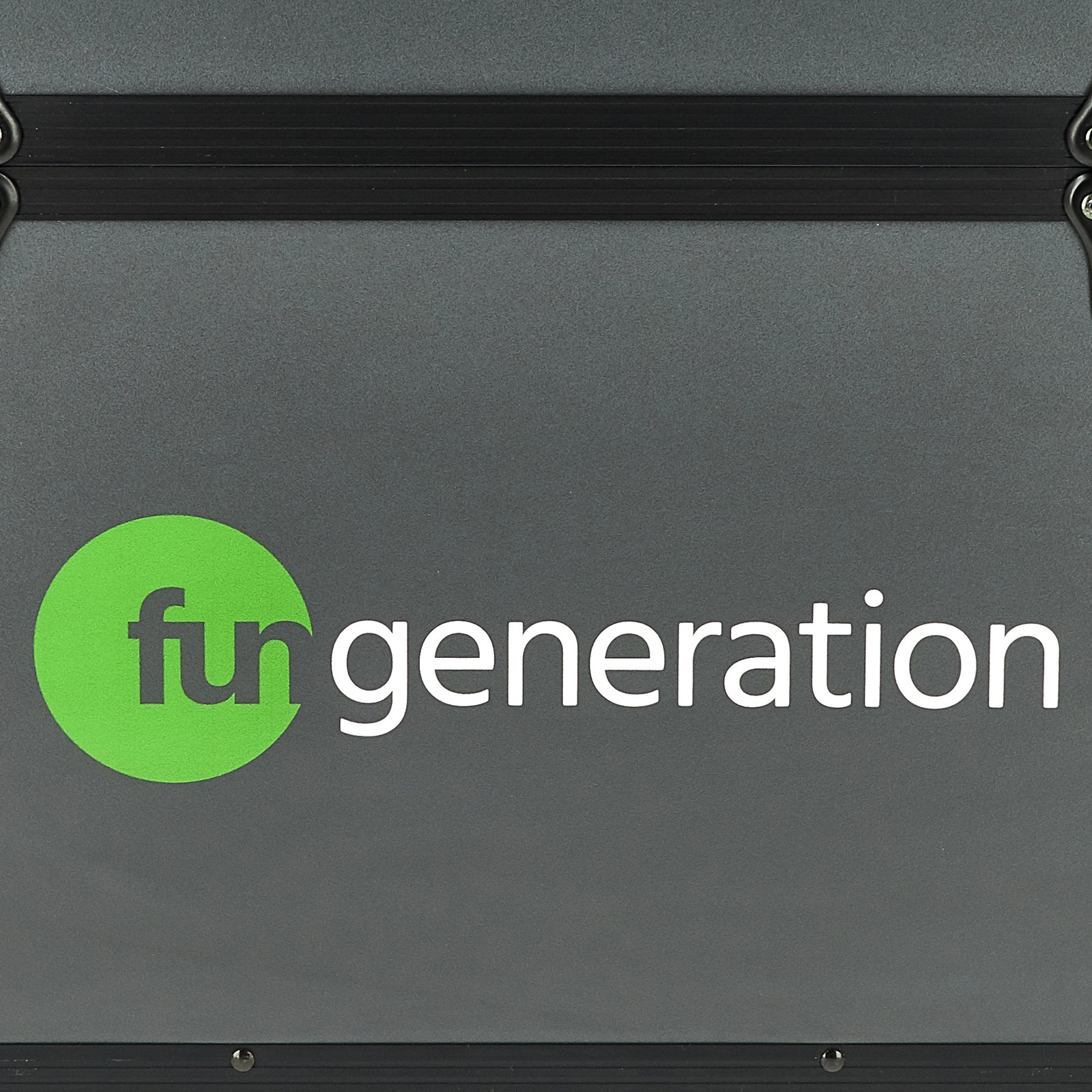 Logo des Fun Generation Eco Wood Case 2