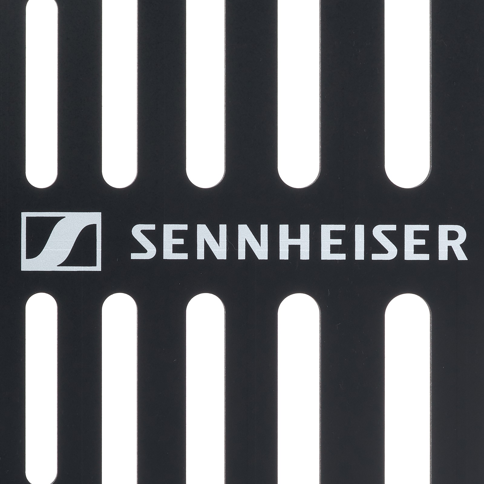 Sennheiser ADP UHF 470-1075 MHz Detail Logo