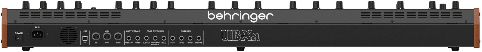 Anschlüsse auf der Rückseite des Behringer UB-Xa