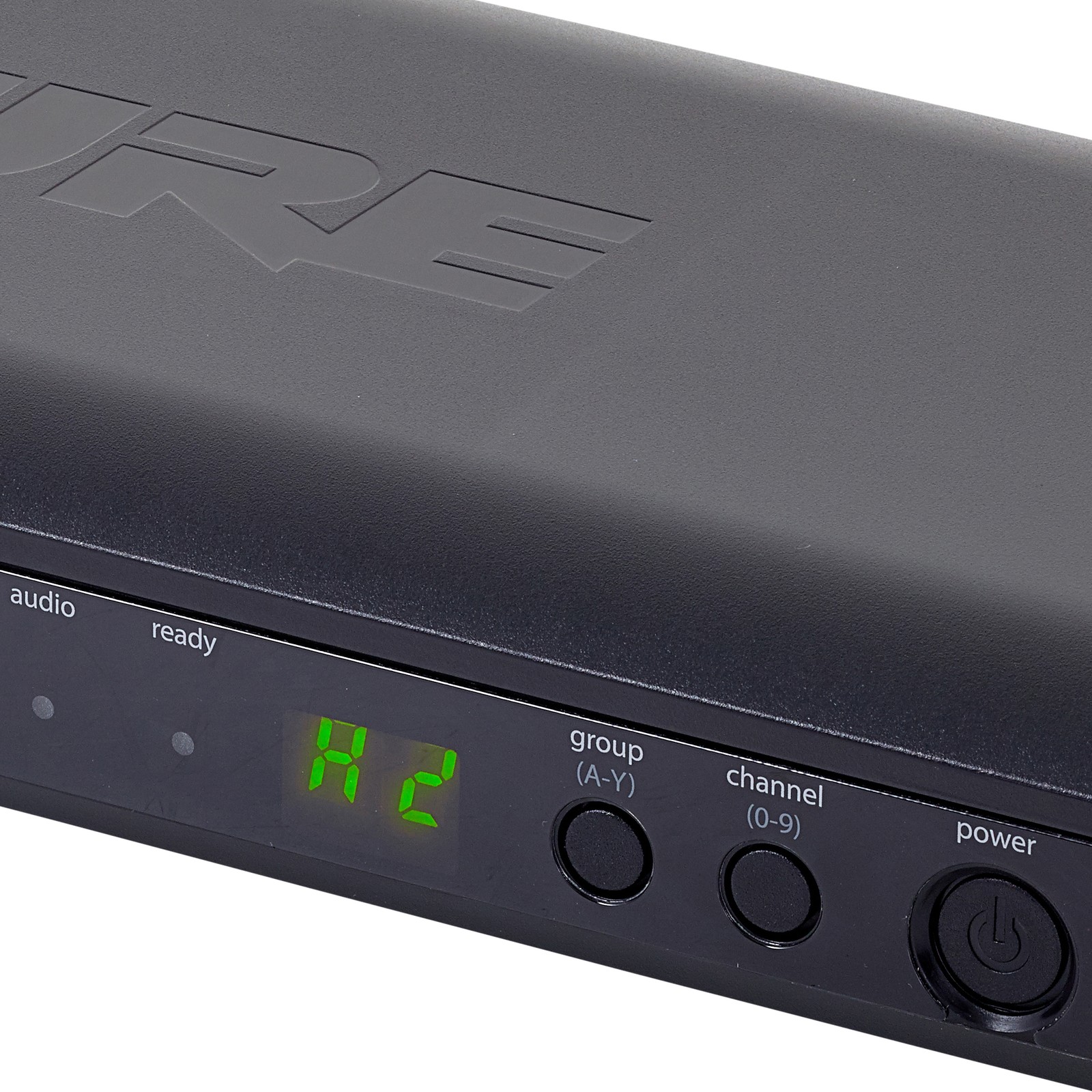 Vorderseite des Shure BLX88 T11 Empfängers mit Bedienelementen