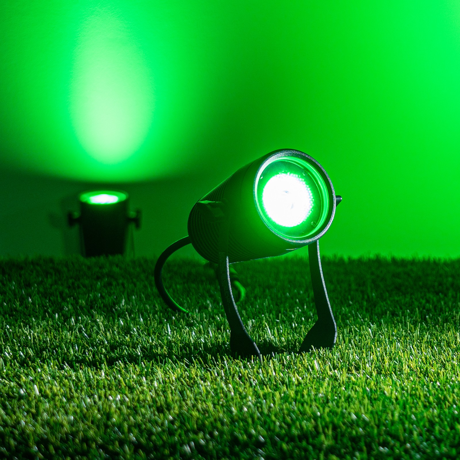 Stairville TinyBright IP Q15 Outdoor-Scheinwerfer