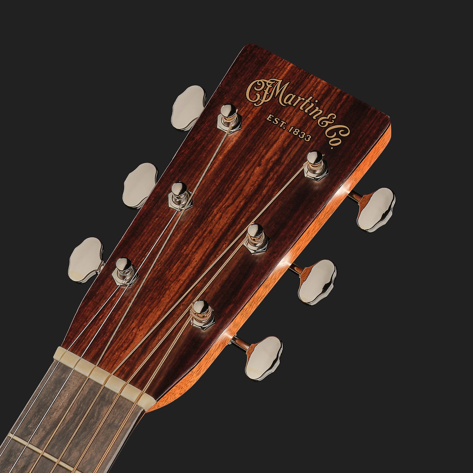 Kopfplatte der Martin Guitar OM28 Ambertone LH Westerngitarre