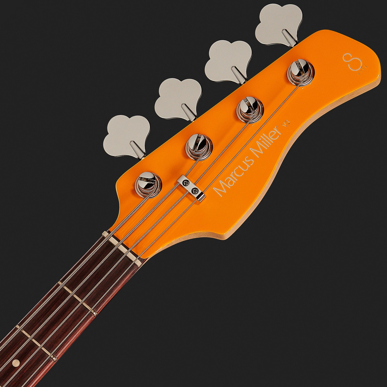 Orangene E-Bass Kopfplatte mit vier Mechaniken