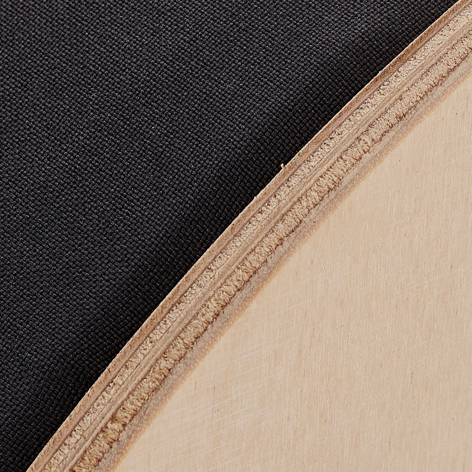 Holzabdeckung der Hofa Basstrap 104 Anthrazit