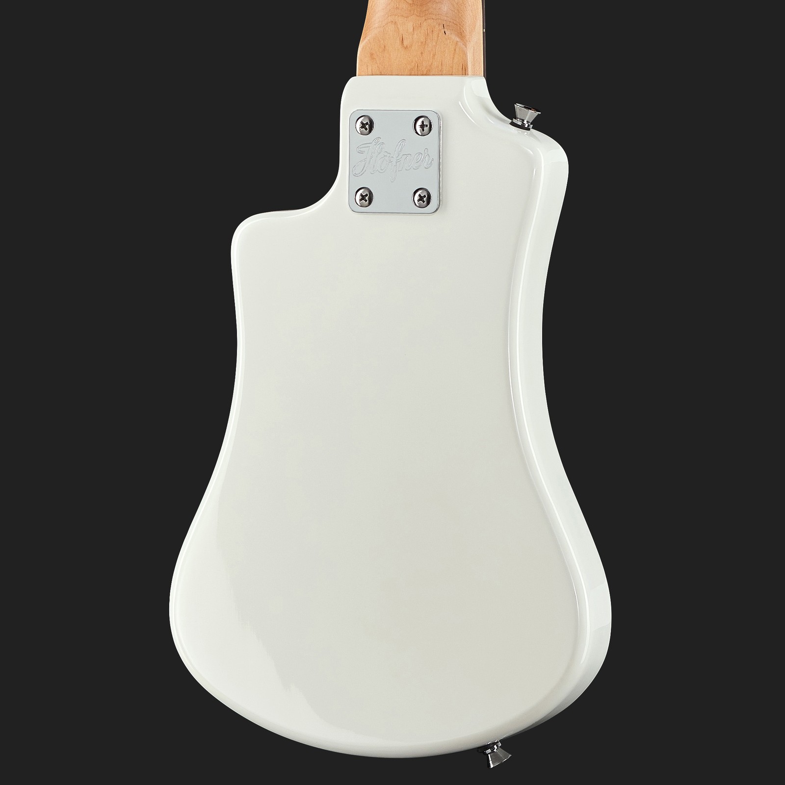 Höfner Shorty Bass White basswood body with maple neck