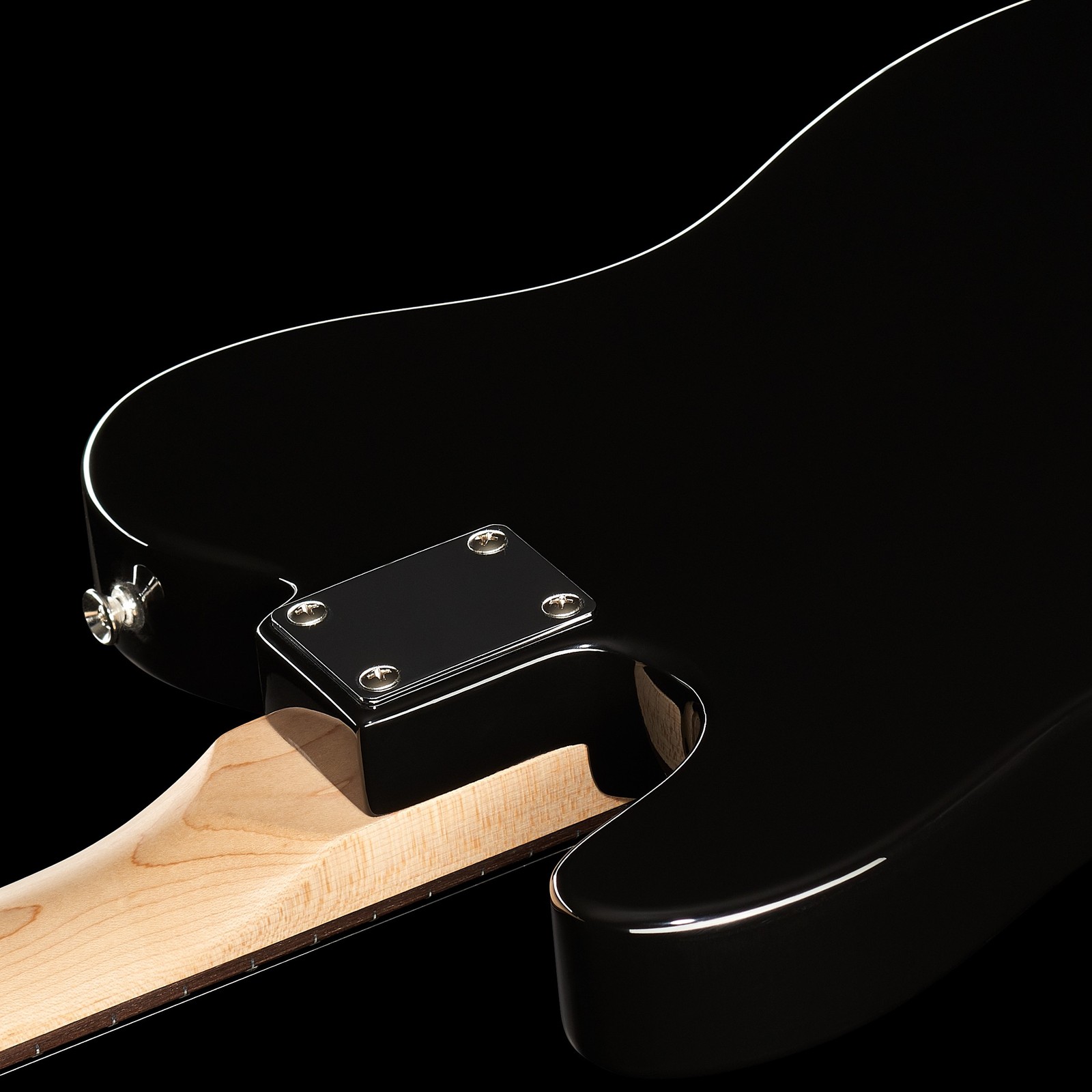 Geschraubter Hals auf der Rückseite der Harley Benton TE-20 BK Standard Series