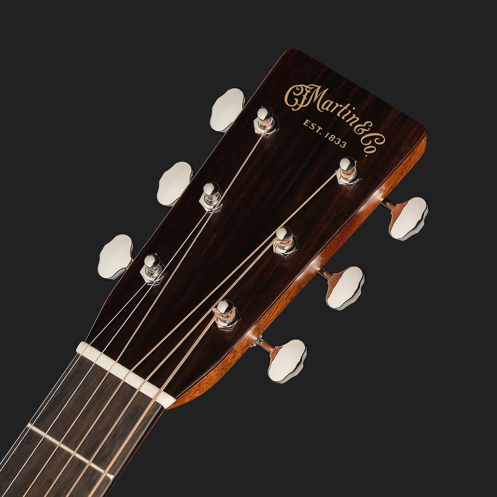 Kopfplatte der Martin Guitar OM28 Ambertone LH Westerngitarre