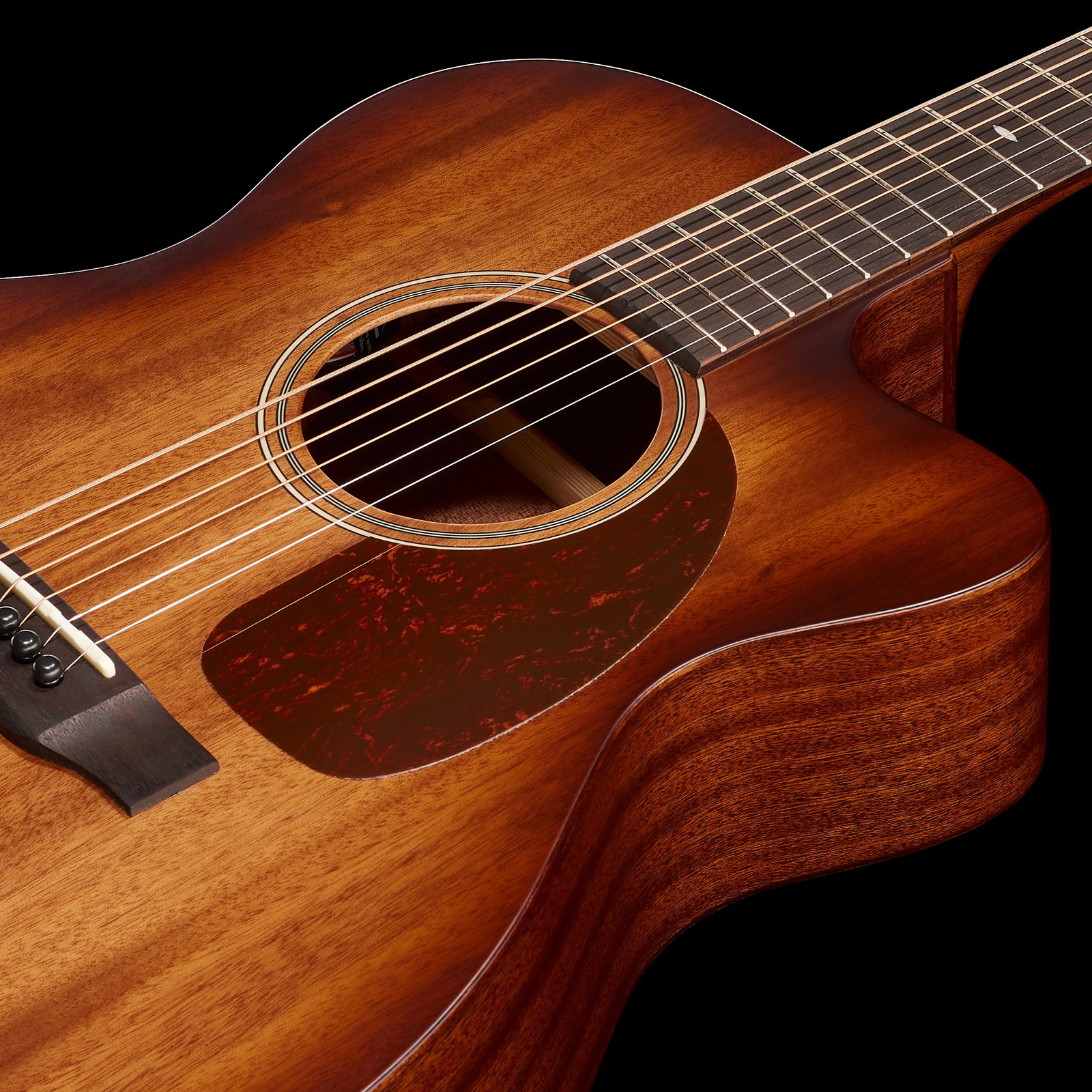 sound hole and sunburst finish on the Harley Benton Custom Line CLA-15MCE VS