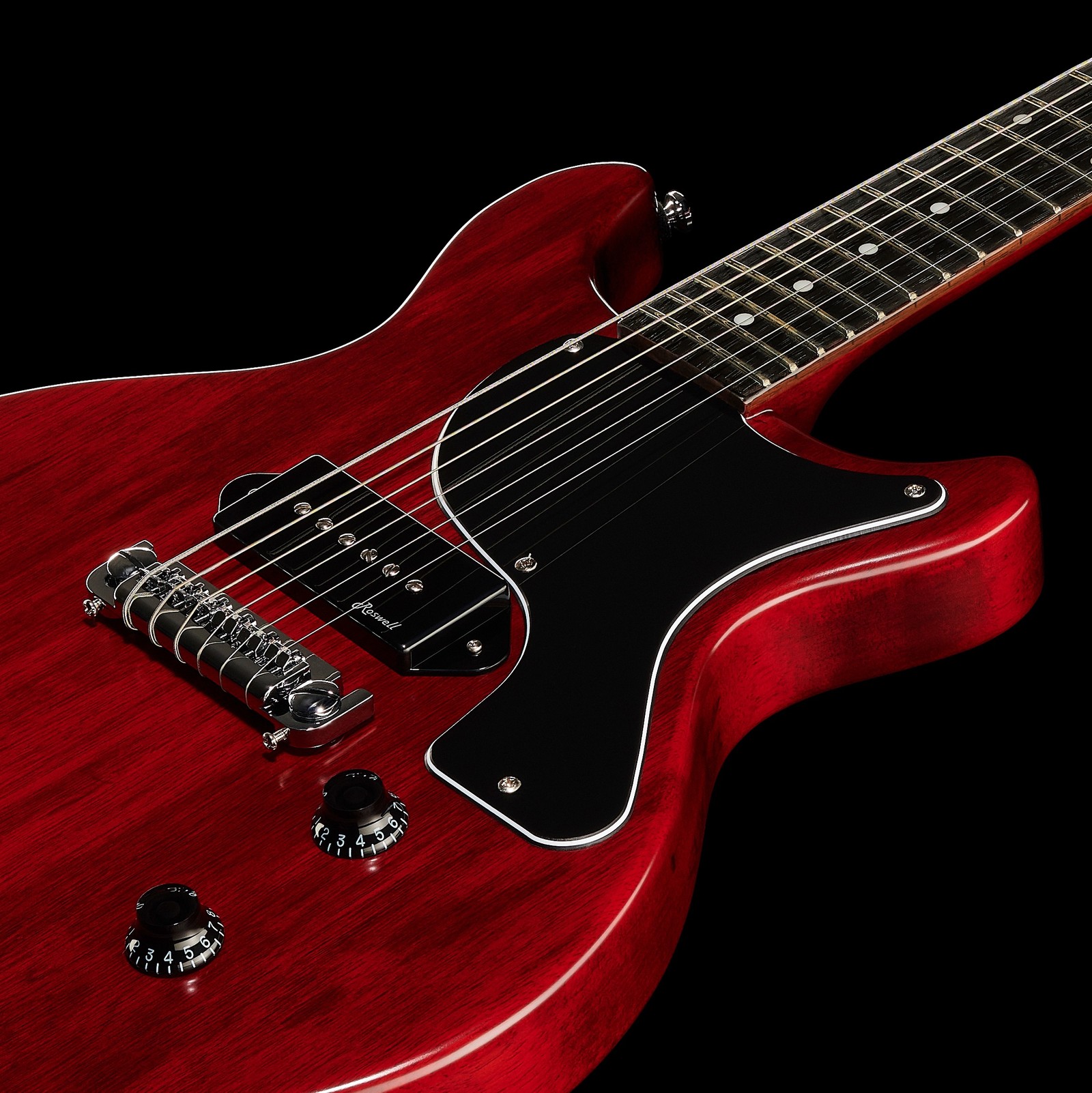 Roswell P-90 Single Coil Pickup auf der Harley Benton DC-Junior Faded Cherry