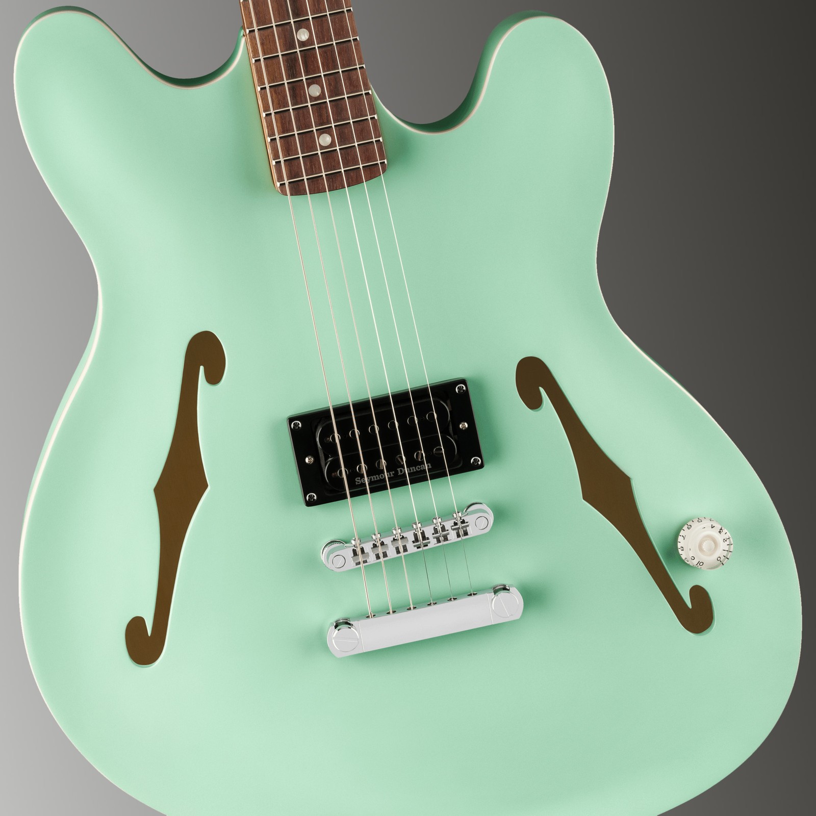 Seymour Duncan Humbucker in der Fender Tom Delonge Starcaster SFG RF