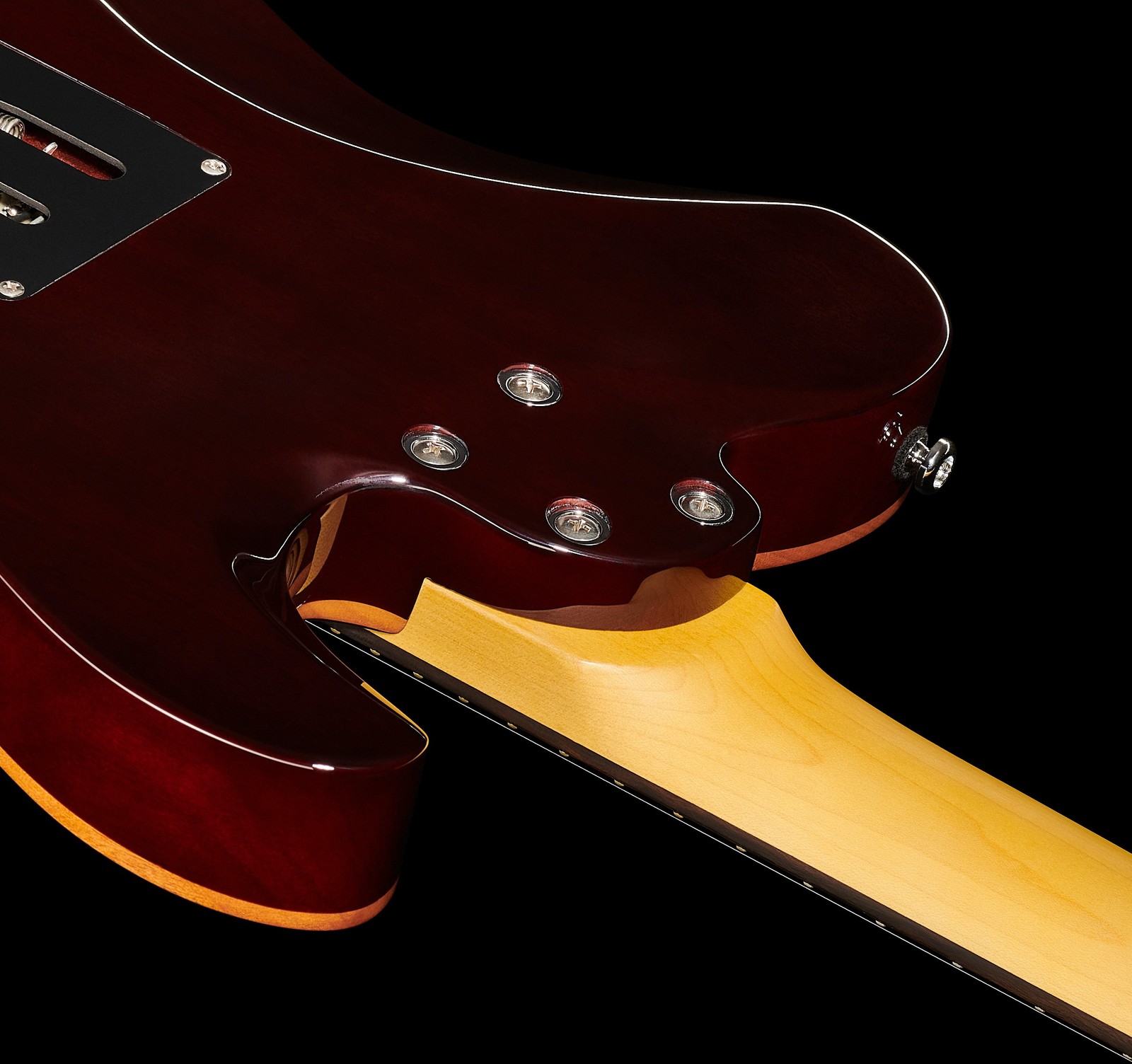 Halsübergang der Harley Benton Fusion-T HH LH EB BK E-Gitarre