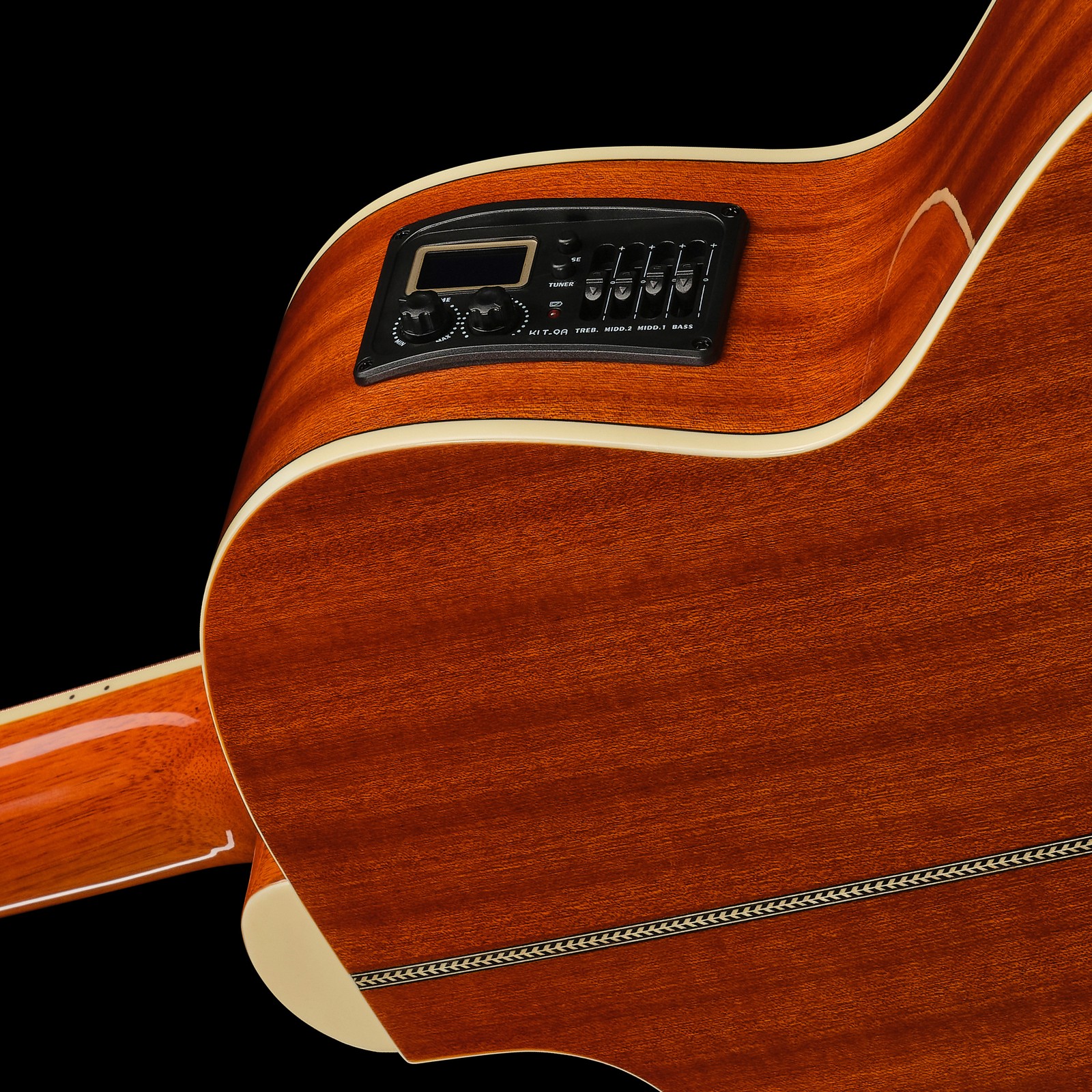 Harley Benton B-30NT Acoustic Bass Preamp und Halsübergang